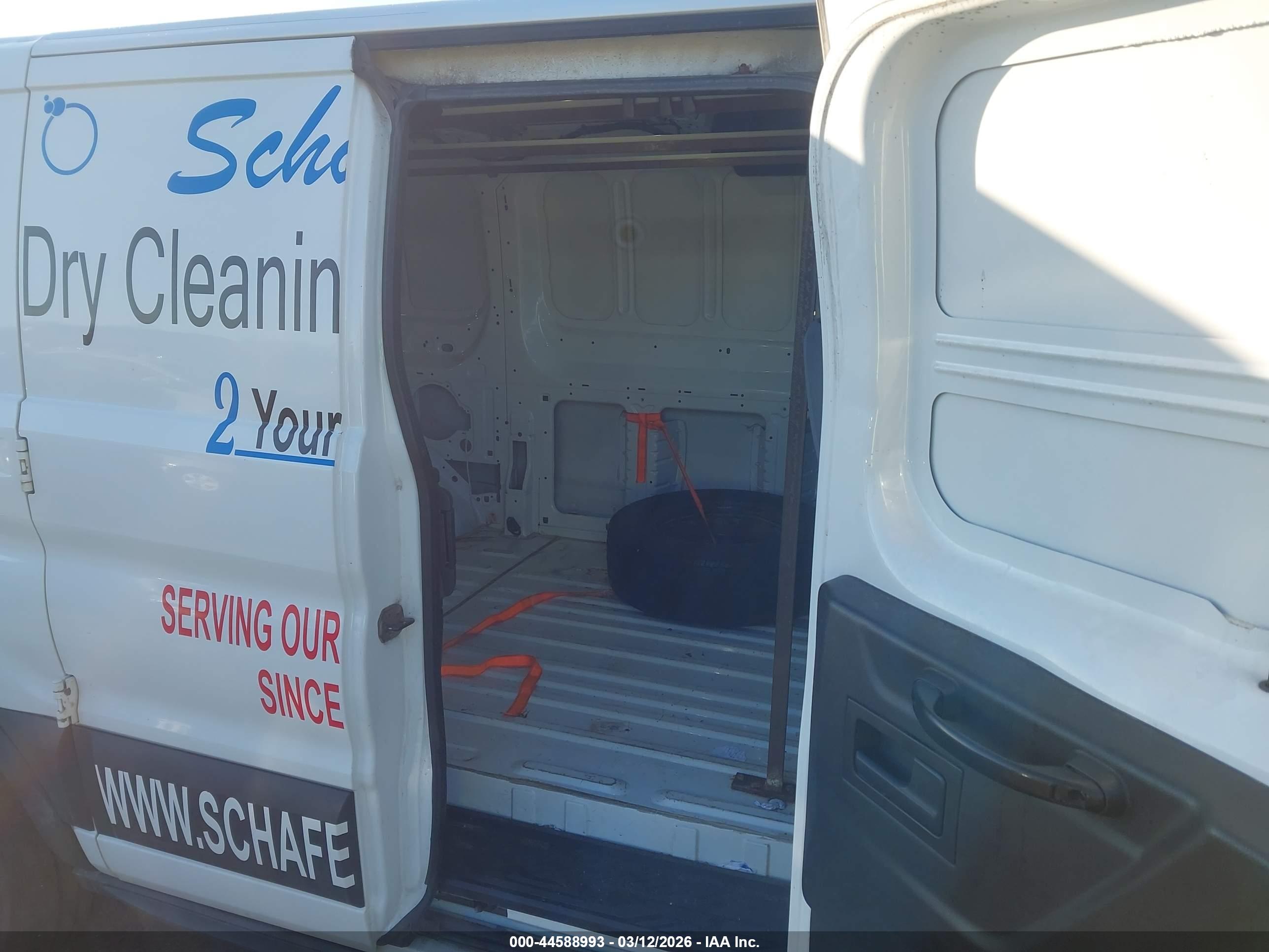 FORD TRANSIT-150 image 8
