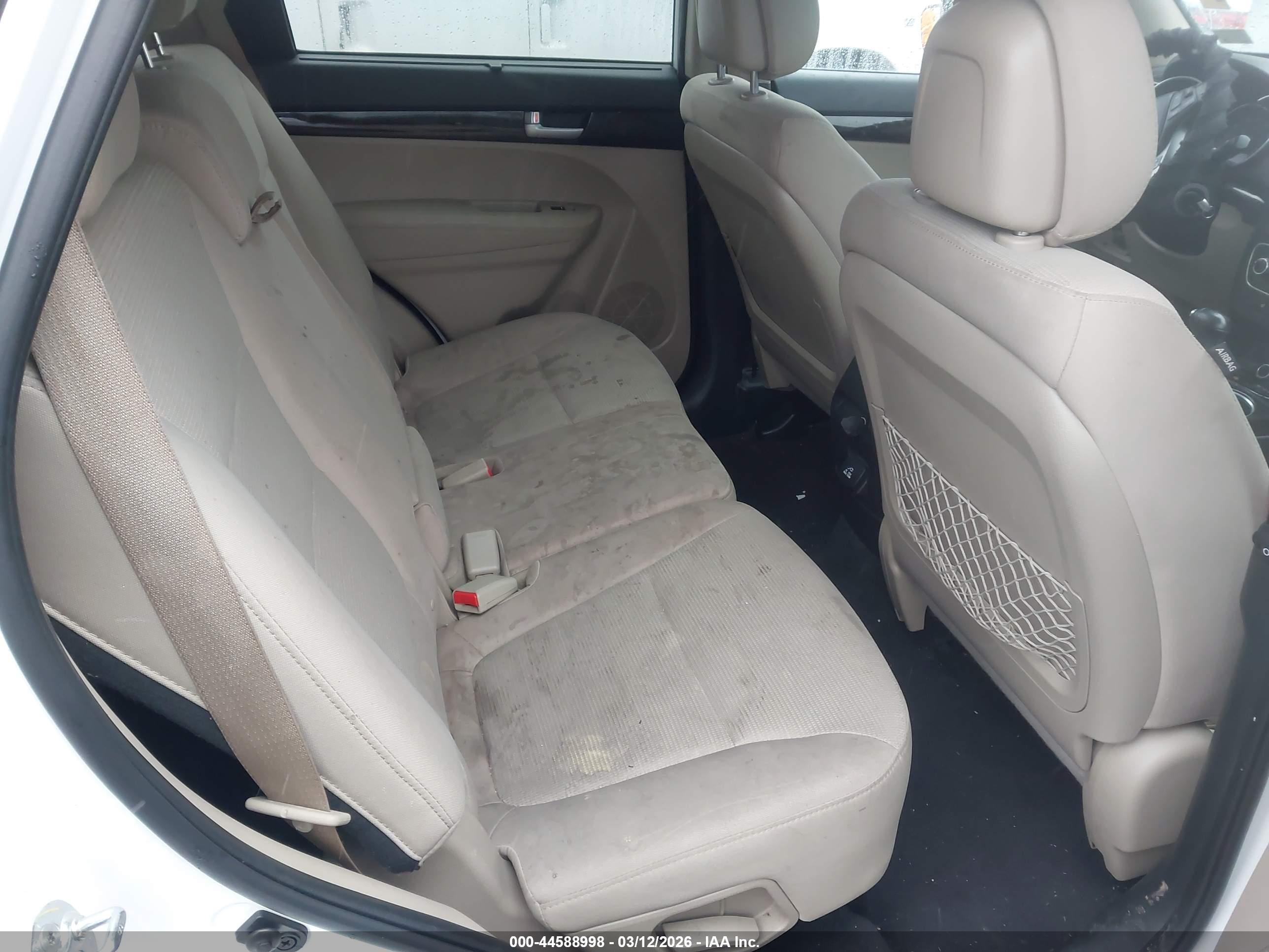 KIA SORENTO image 8