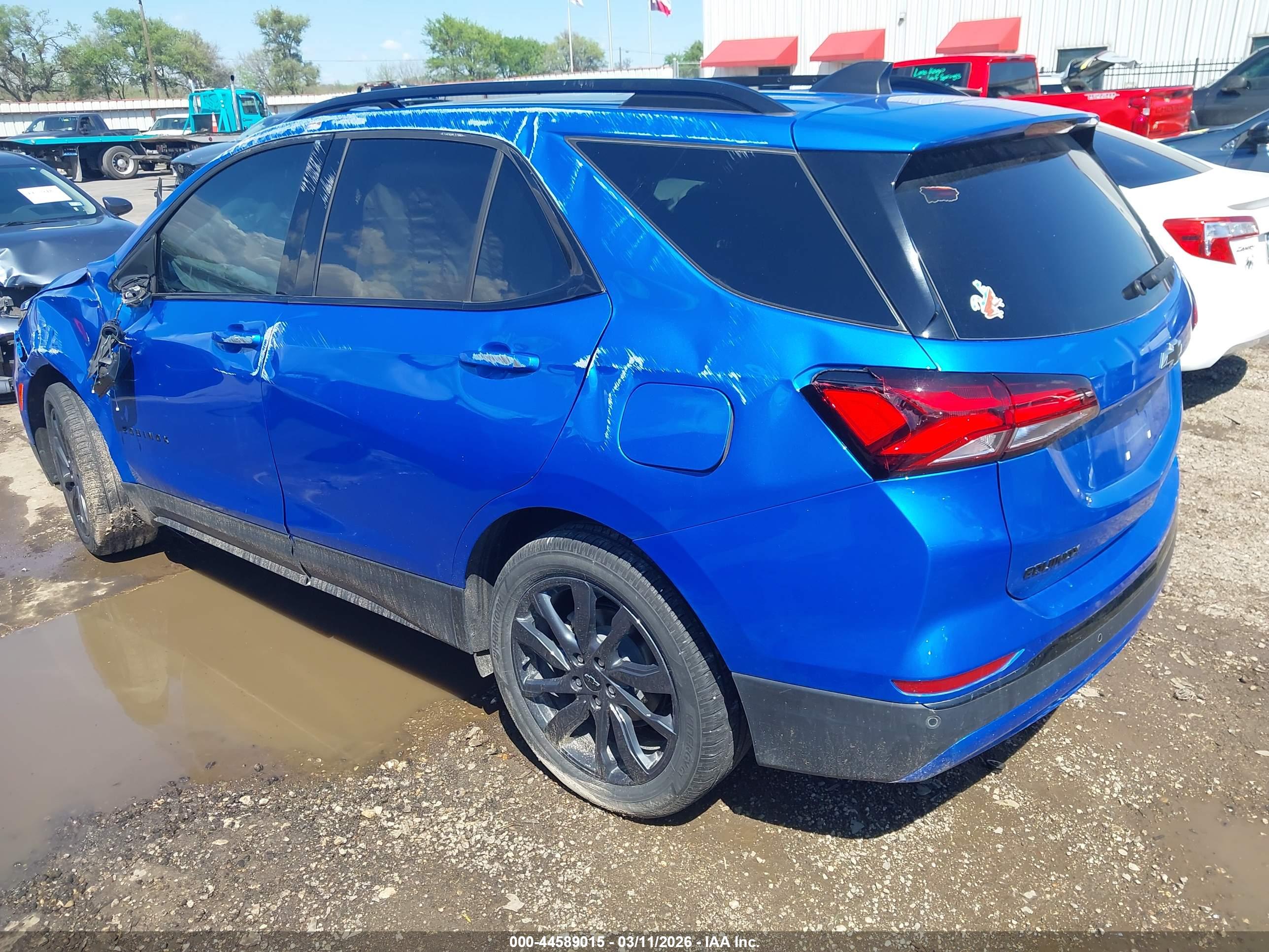CHEVROLET EQUINOX image 3