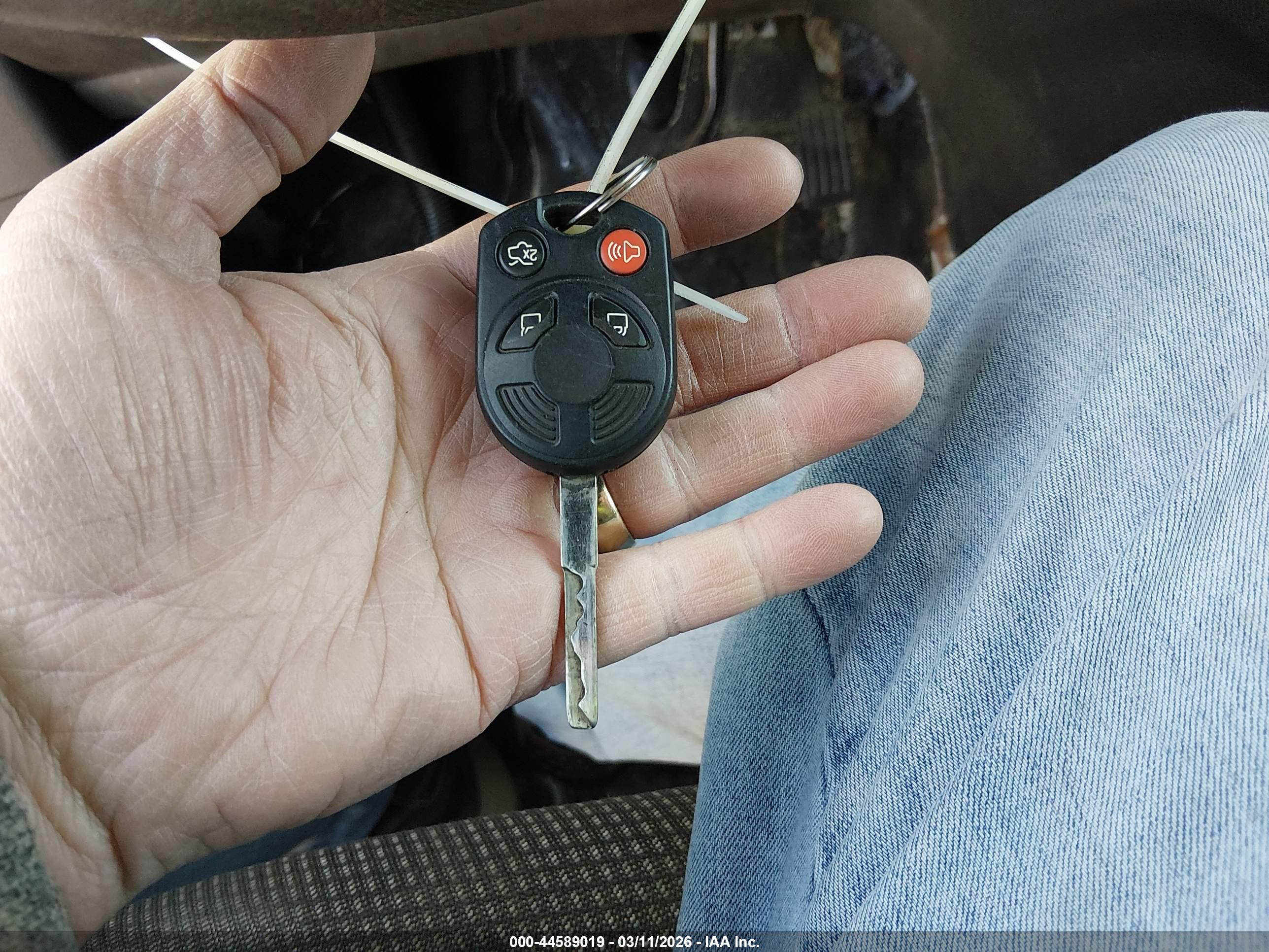 FORD TRANSIT image 11