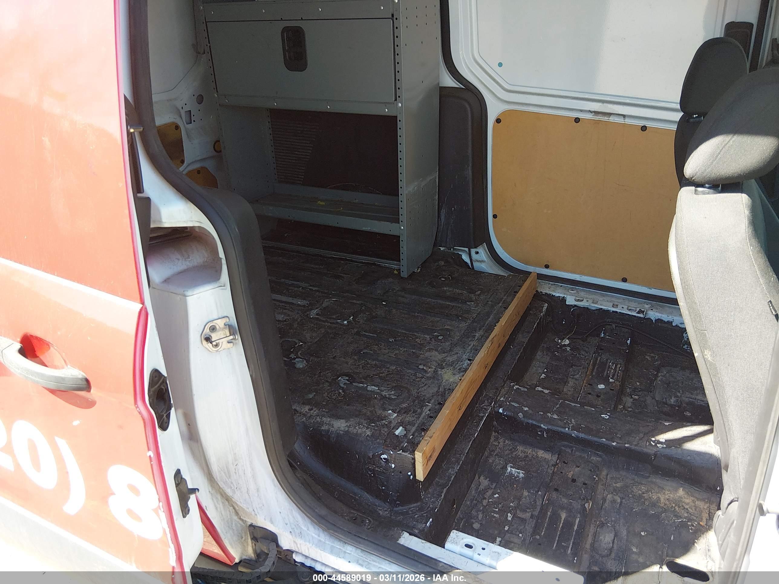 FORD TRANSIT image 8