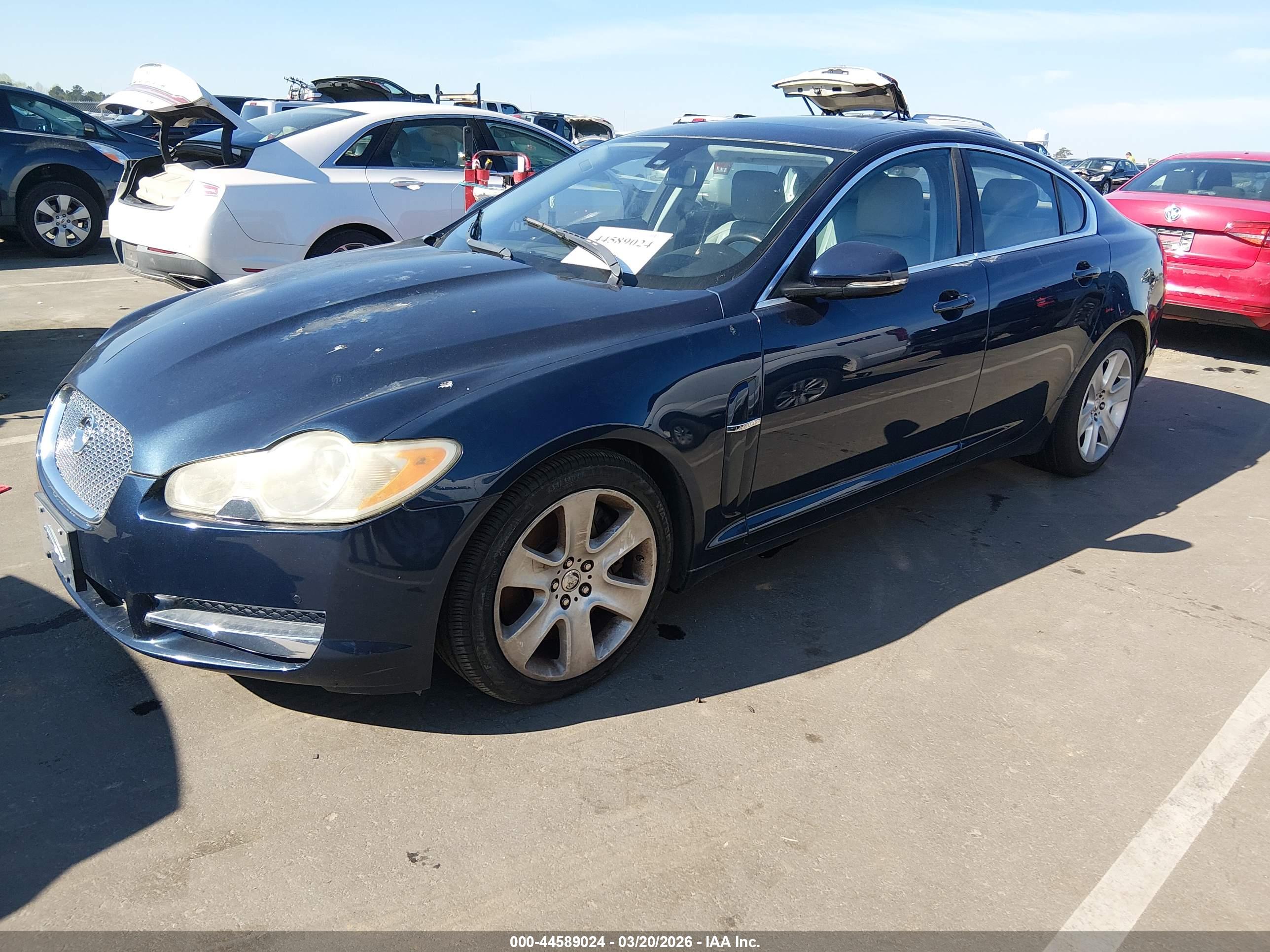 JAGUAR XF image 2