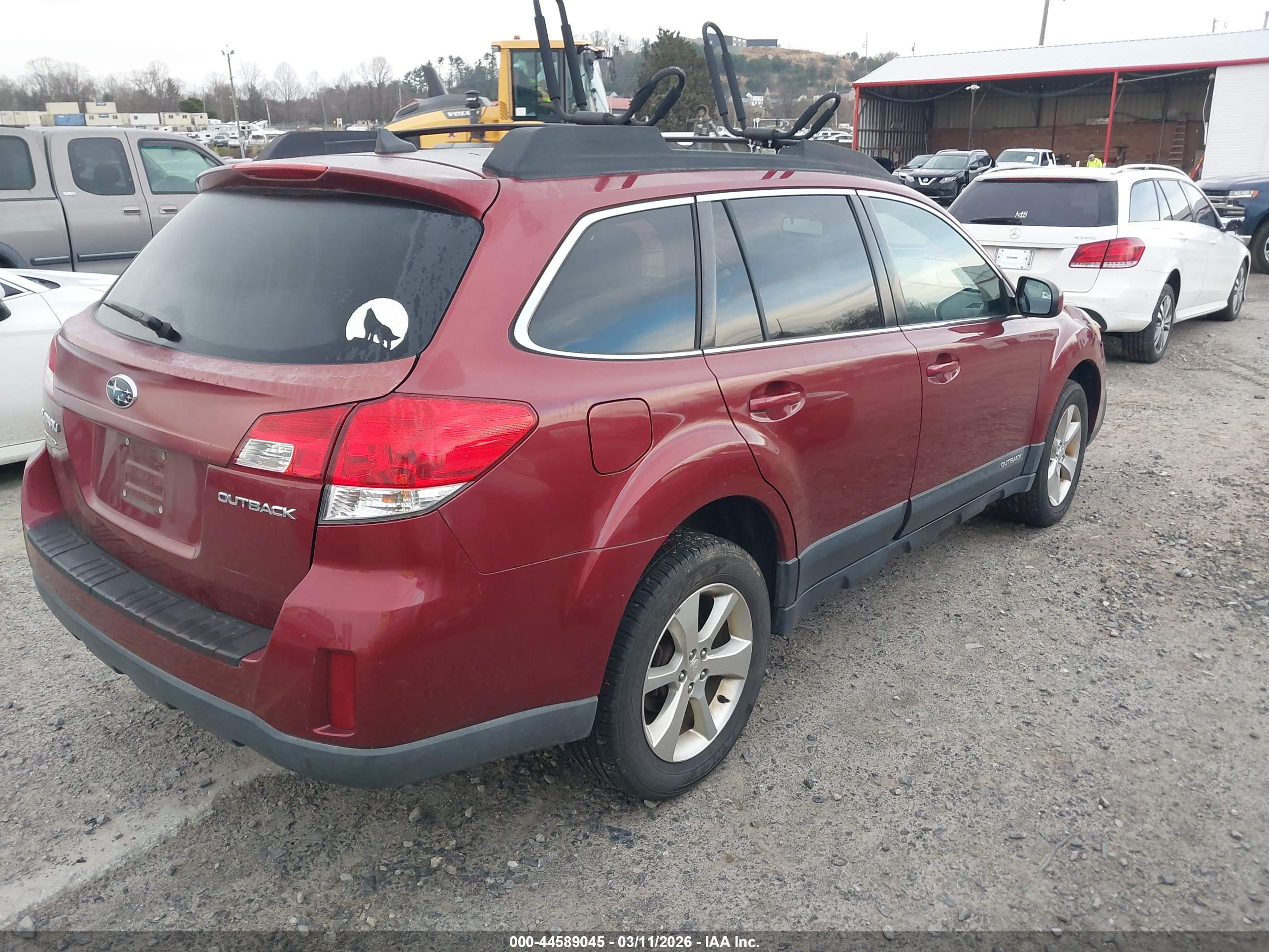 SUBARU OUTBACK image 4