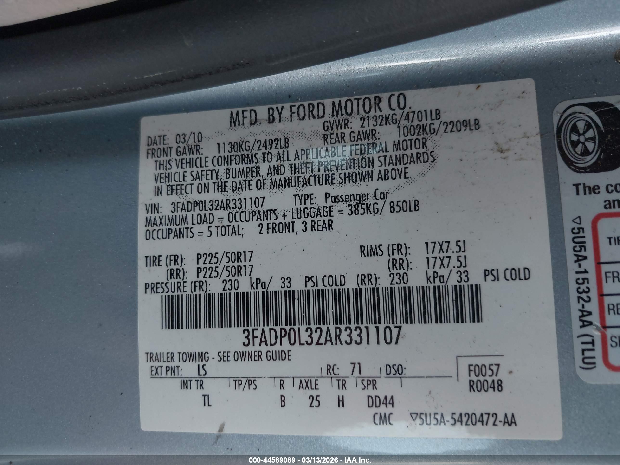 FORD FUSION image 9
