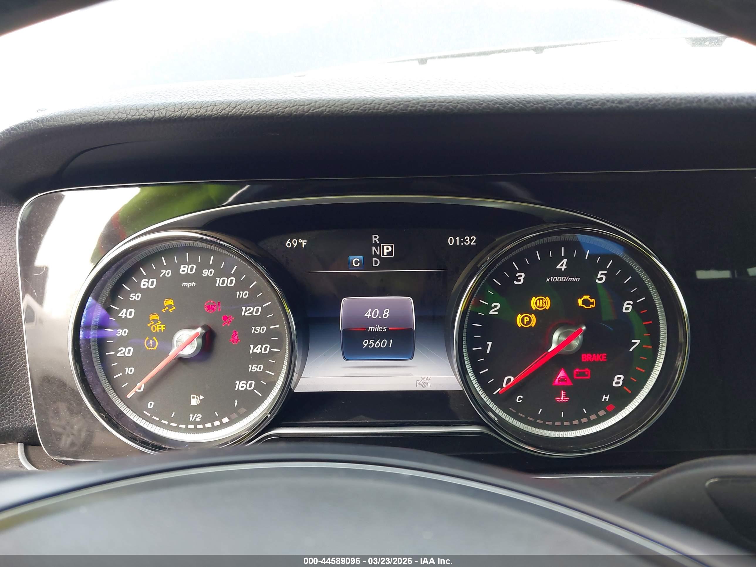 MERCEDES-BENZ E image 7