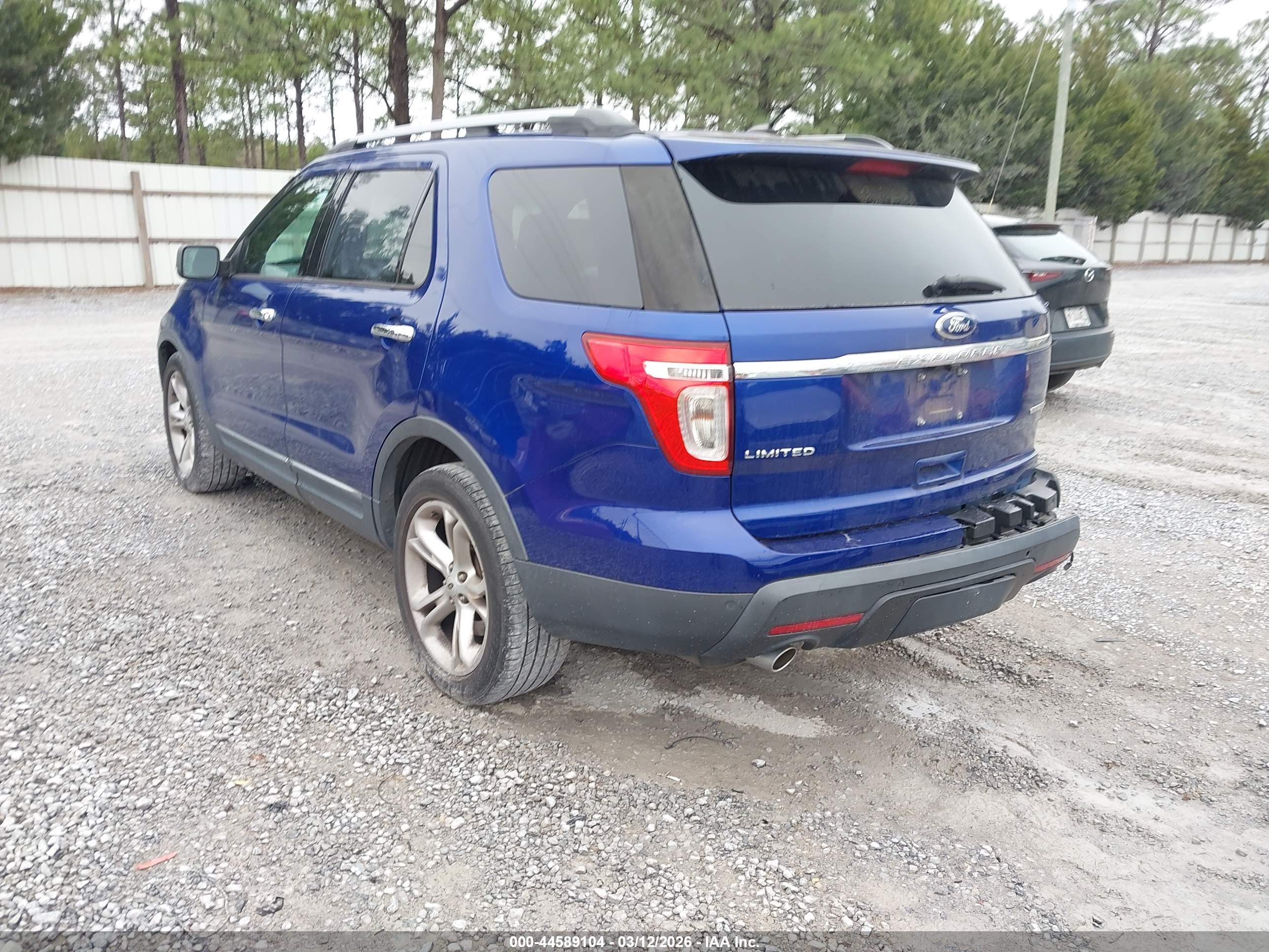 FORD EXPLORER image 3