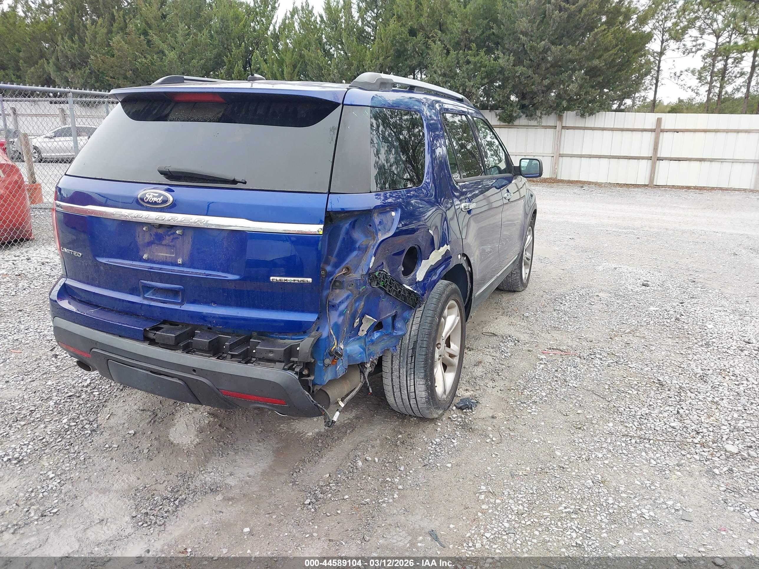 FORD EXPLORER image 4