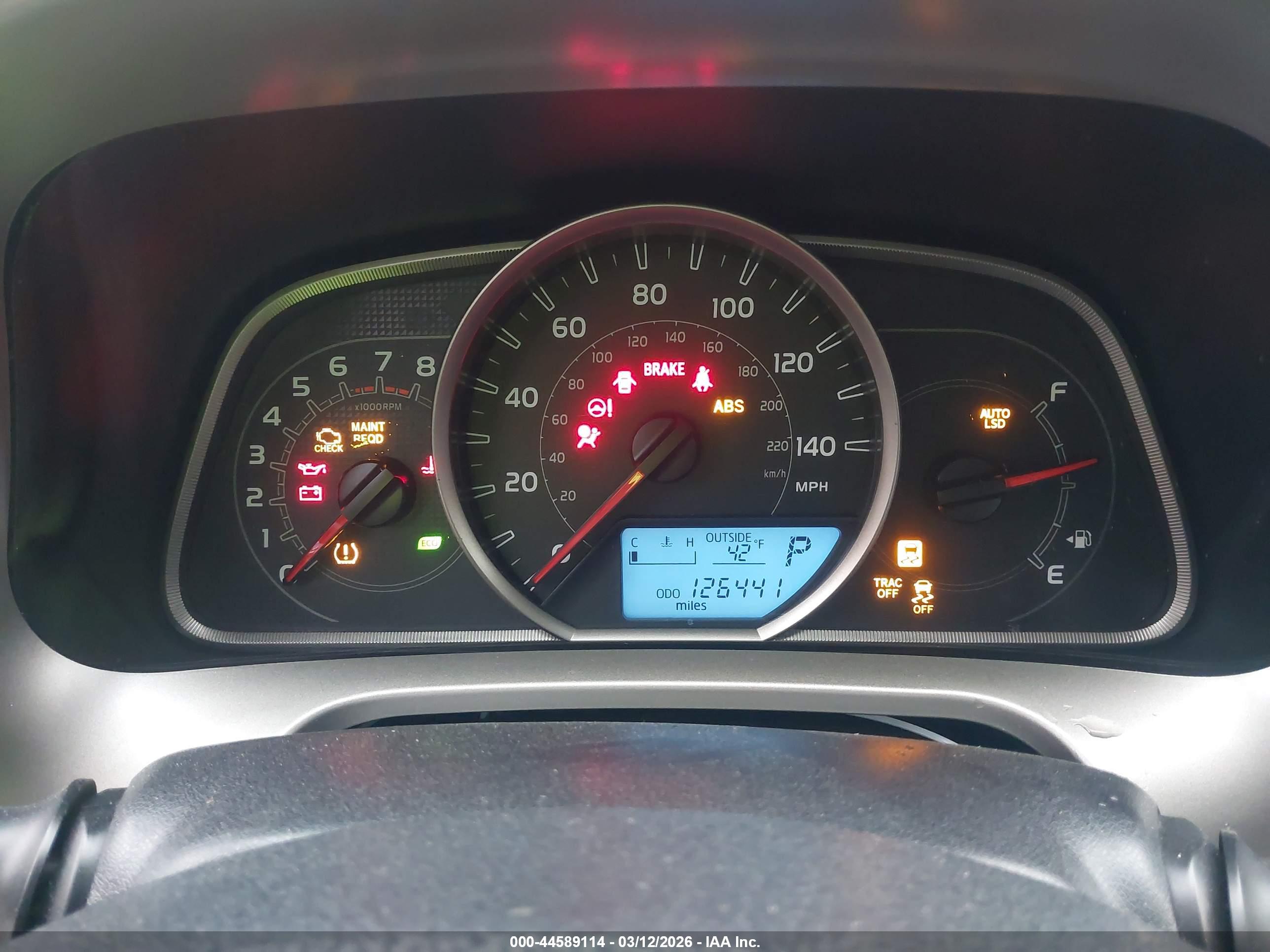 TOYOTA RAV4 image 7