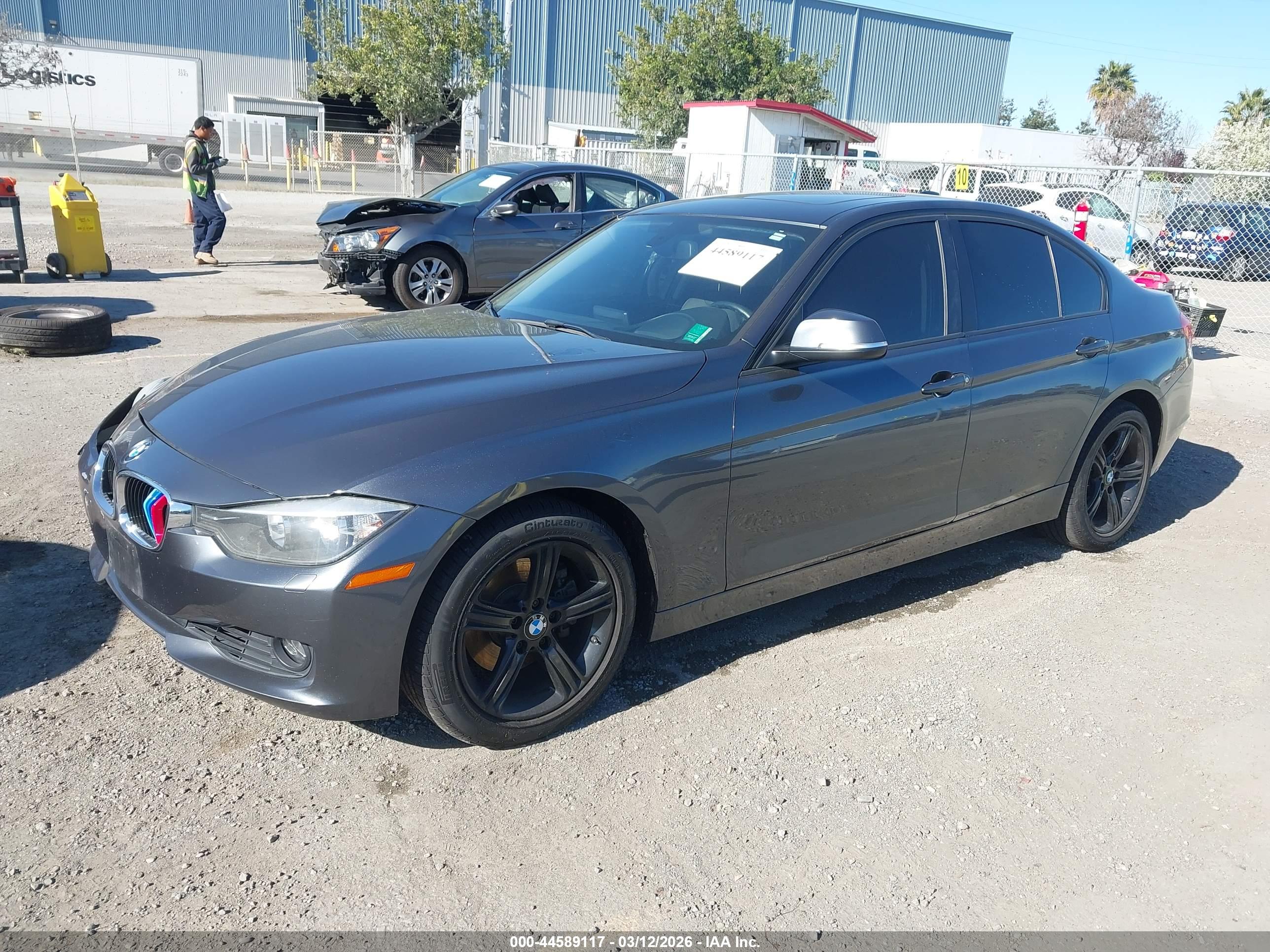 BMW 328I image 2