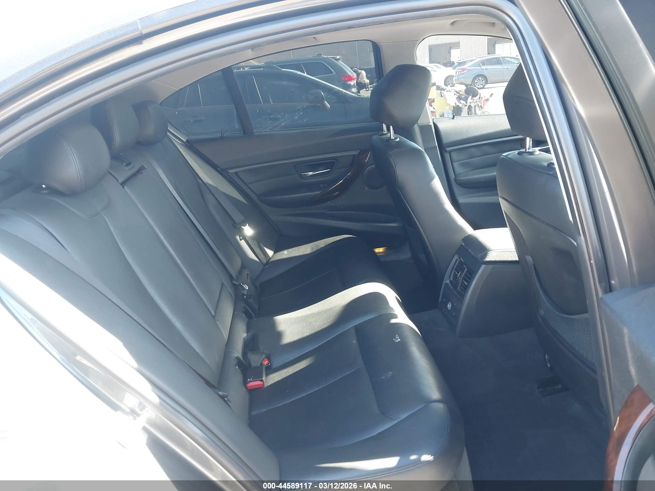 BMW 328I image 8