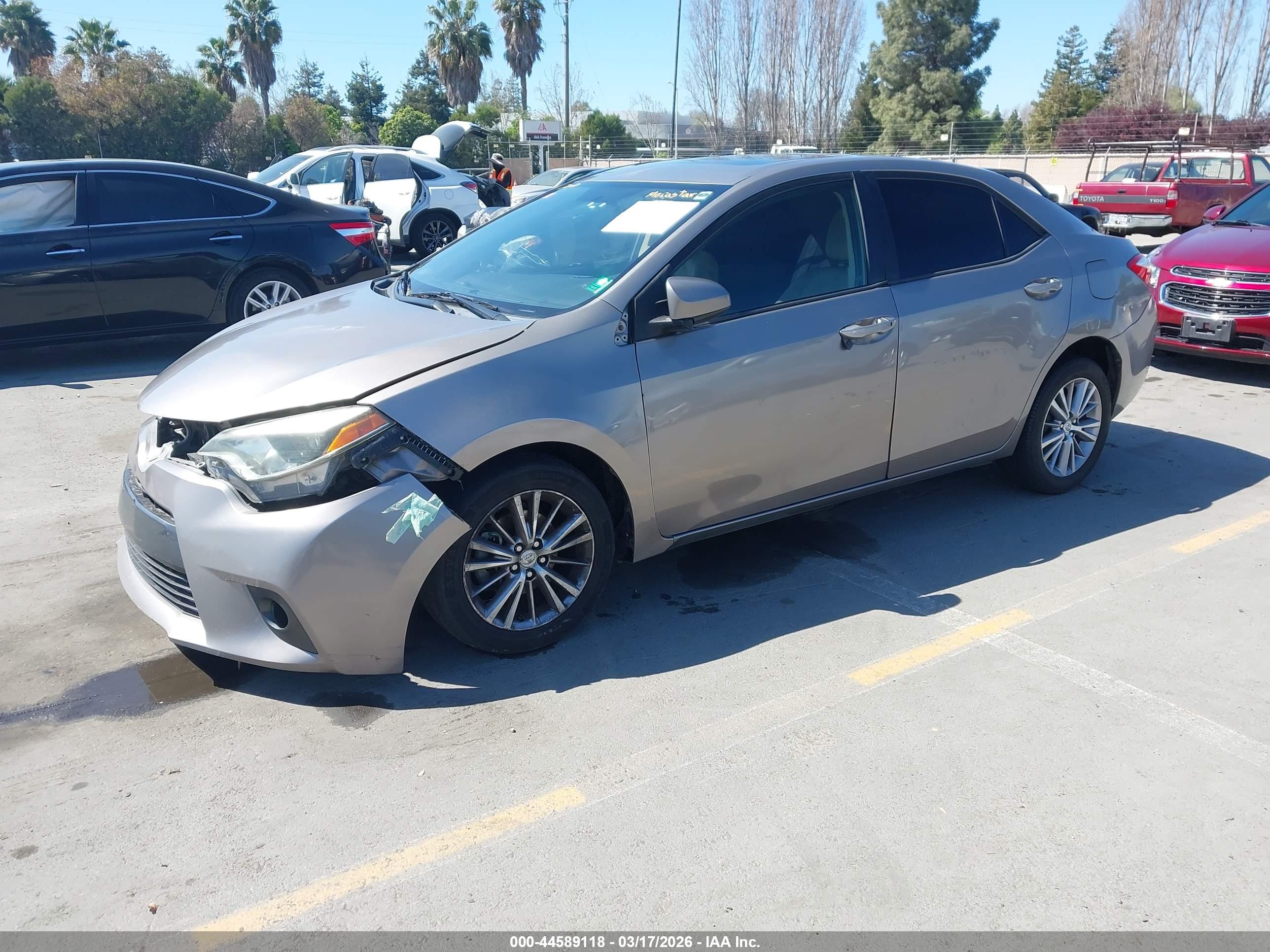 TOYOTA COROLLA image 2