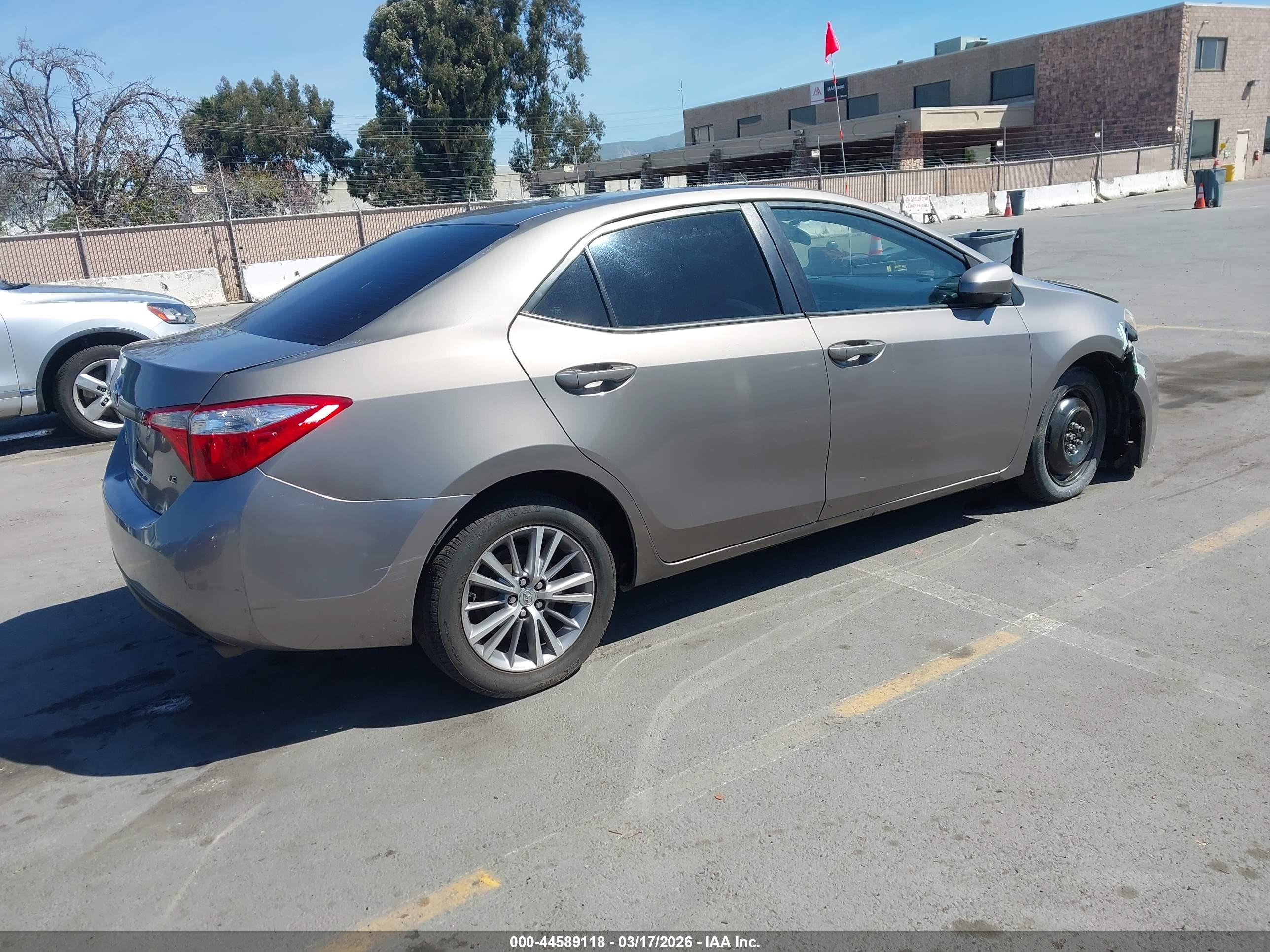 TOYOTA COROLLA image 4