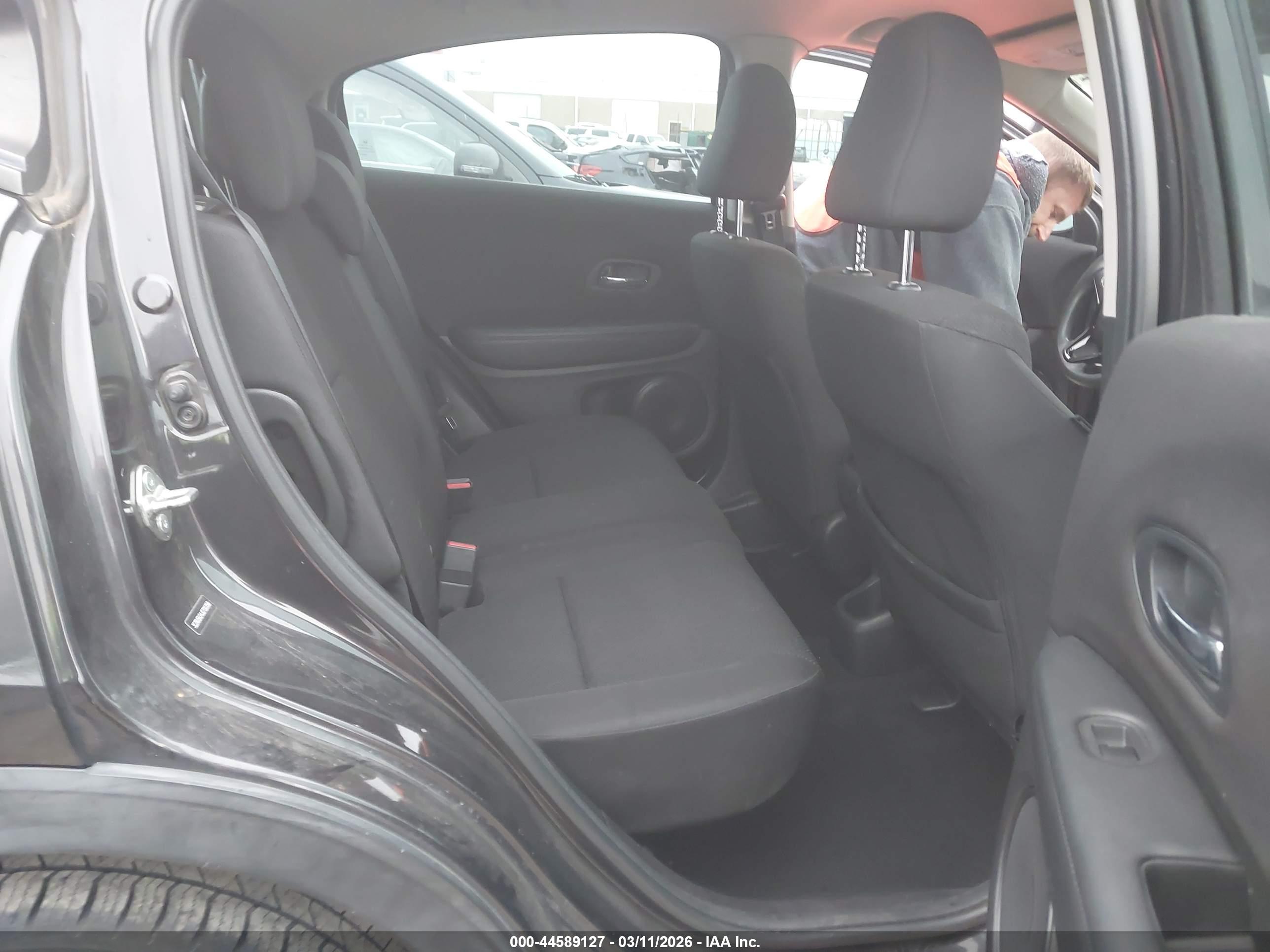 HONDA HR-V image 8