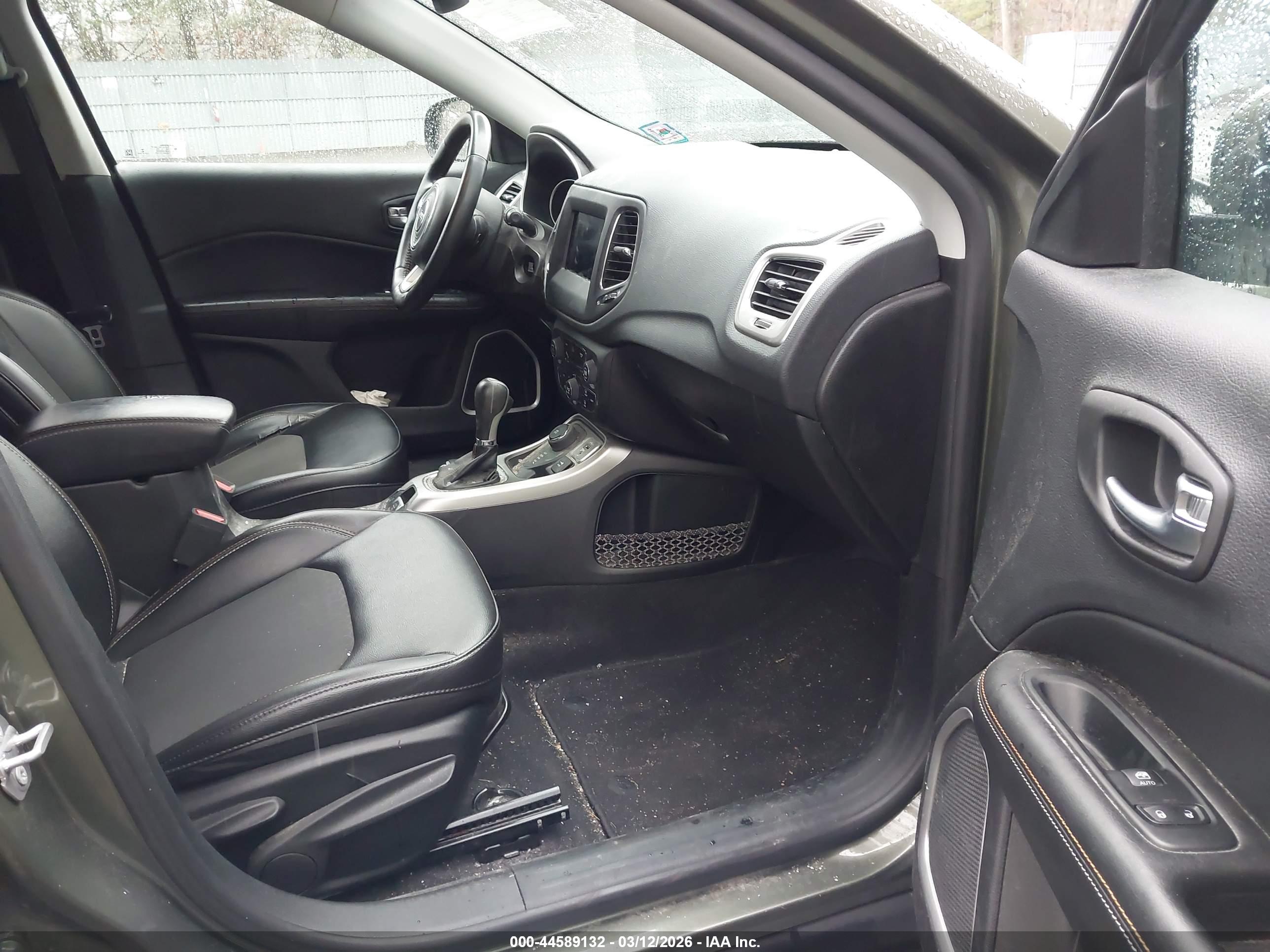 JEEP COMPASS image 5