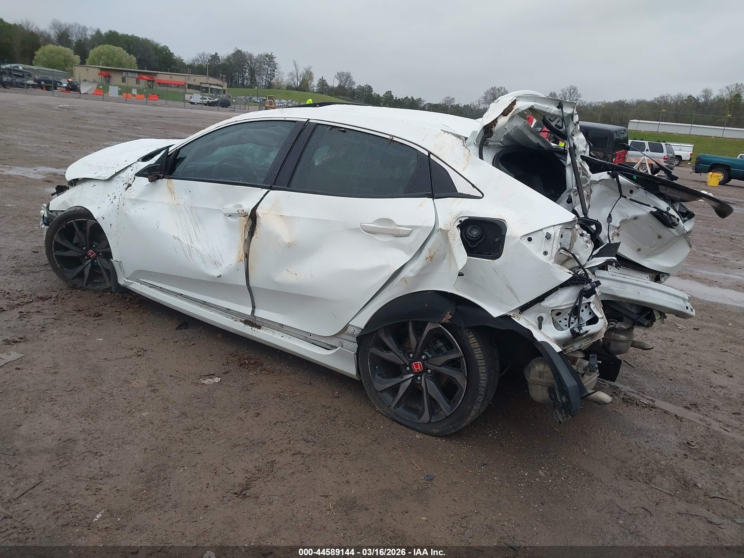 HONDA CIVIC image 3