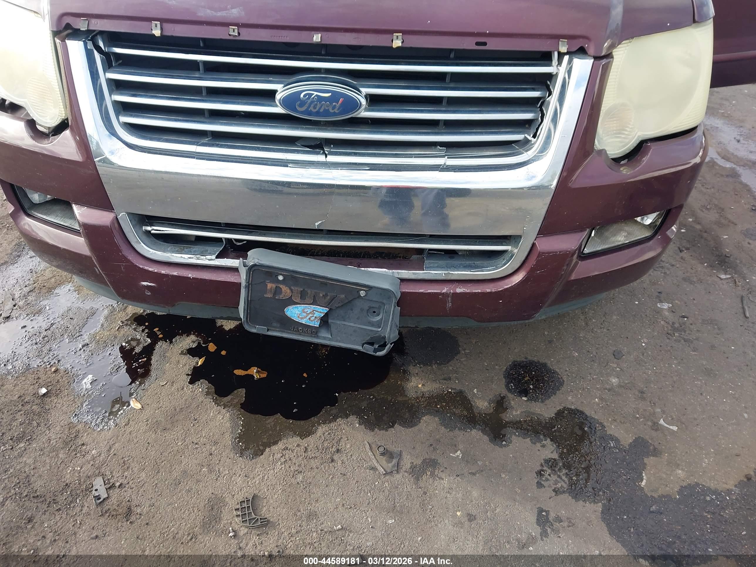 FORD EXPLORER image 6