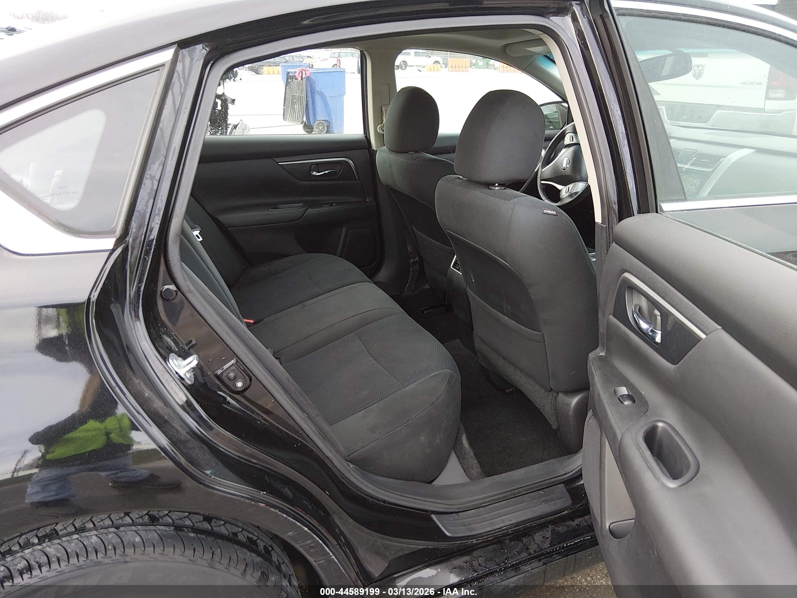 NISSAN ALTIMA image 8