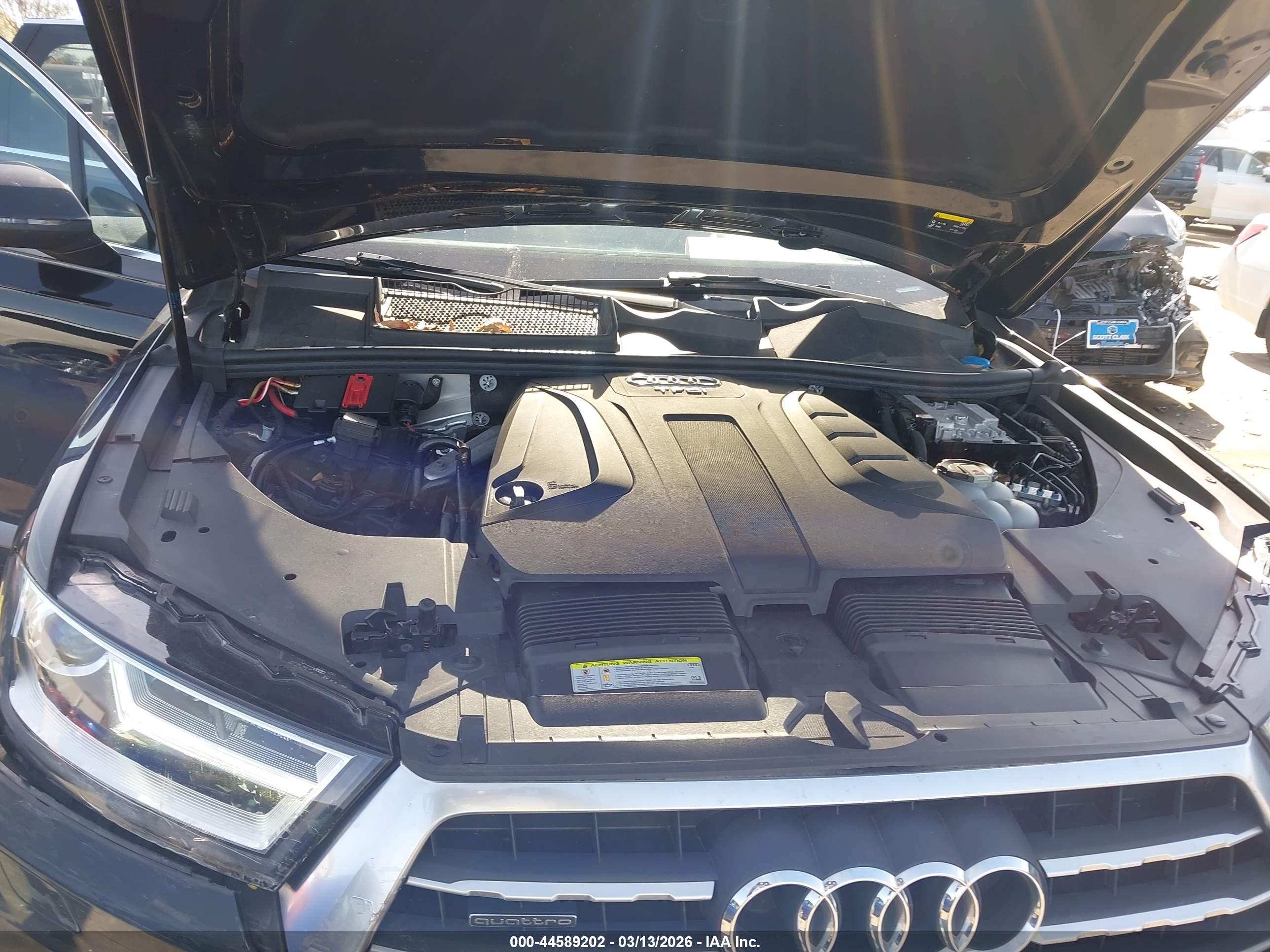 AUDI Q7 image 10