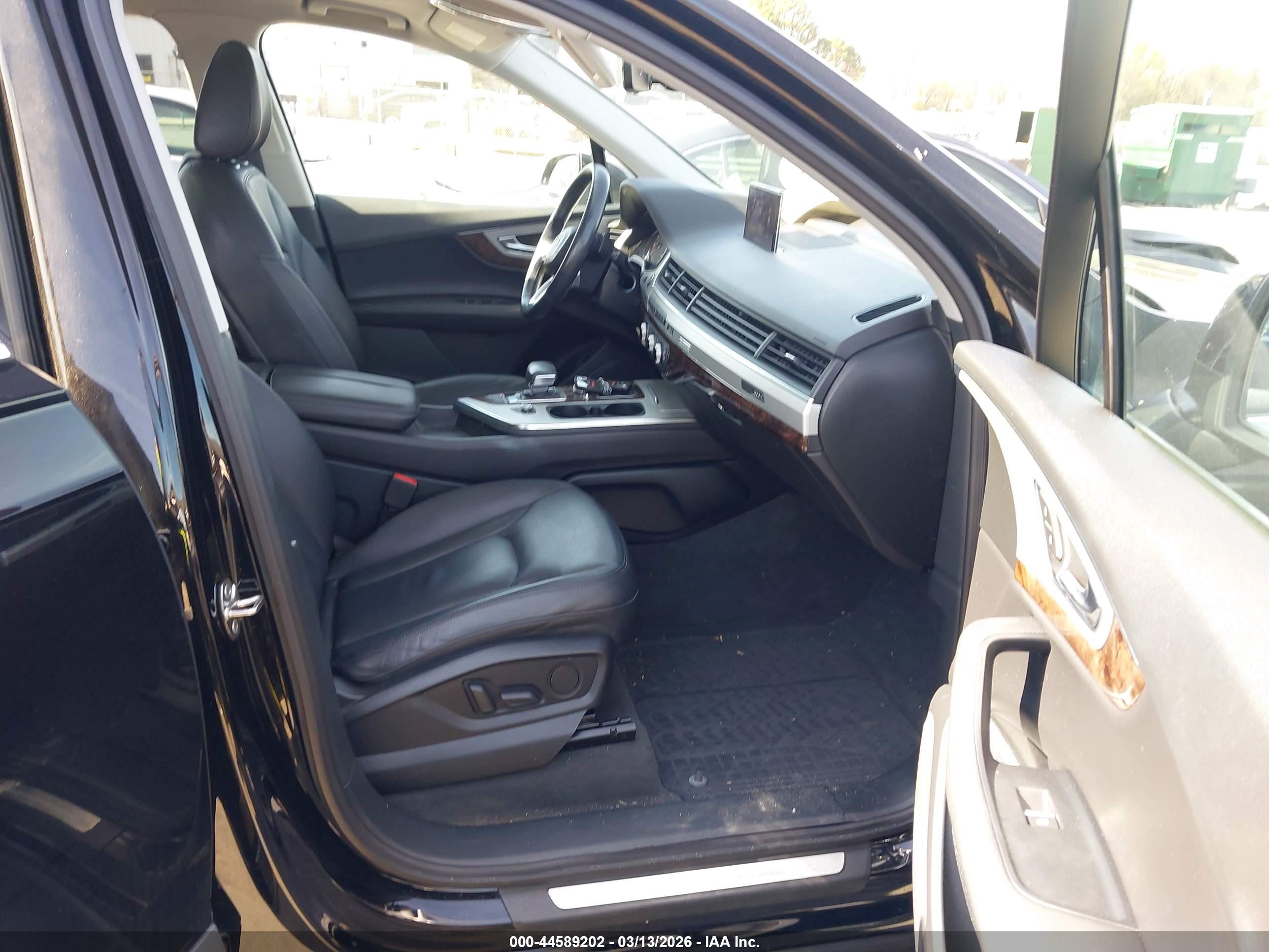 AUDI Q7 image 5