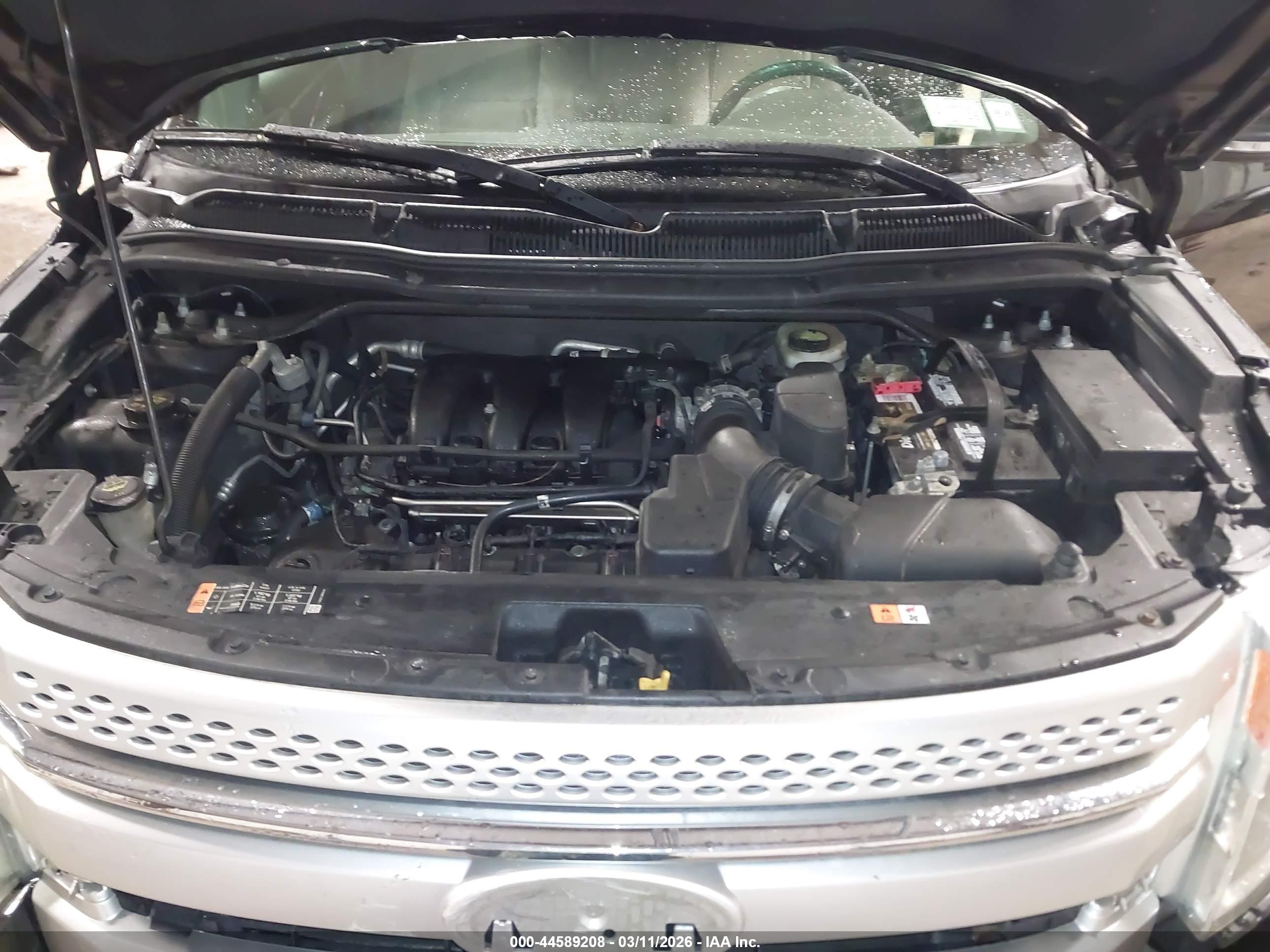 FORD EXPLORER image 10