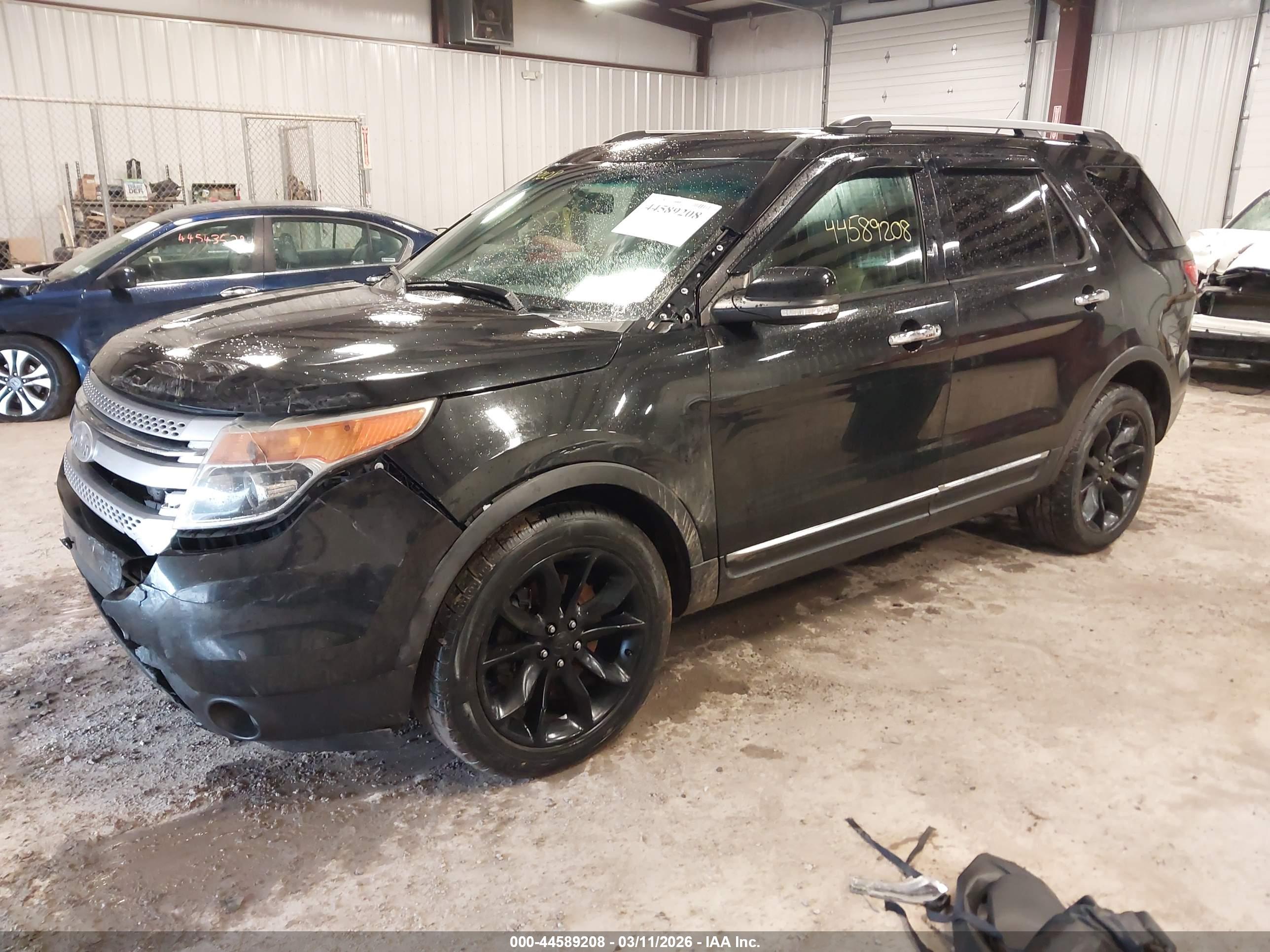 FORD EXPLORER image 2