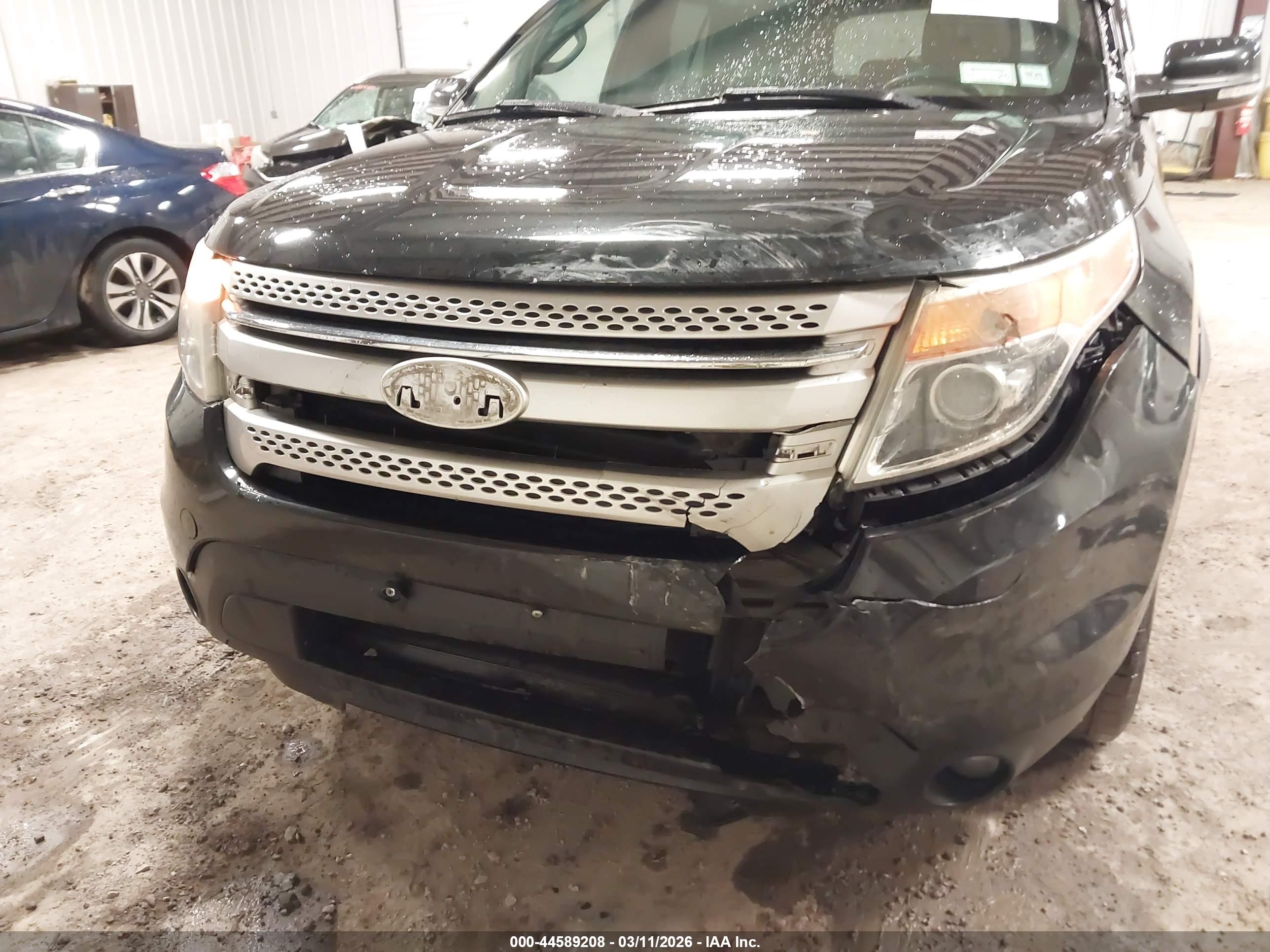 FORD EXPLORER image 6