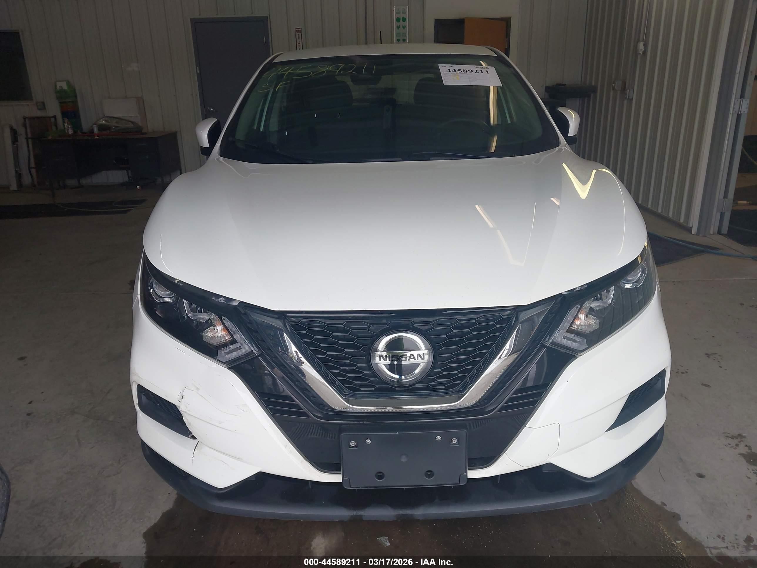 NISSAN ROGUE image 6