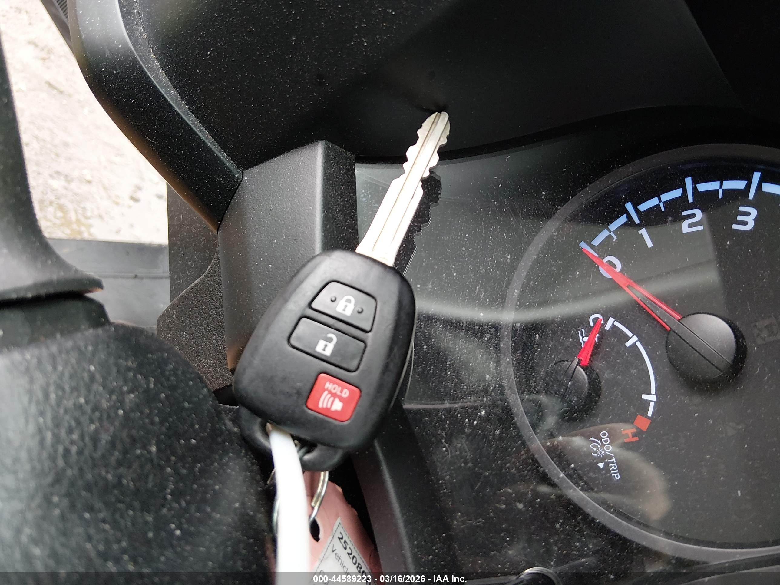 TOYOTA TACOMA image 11