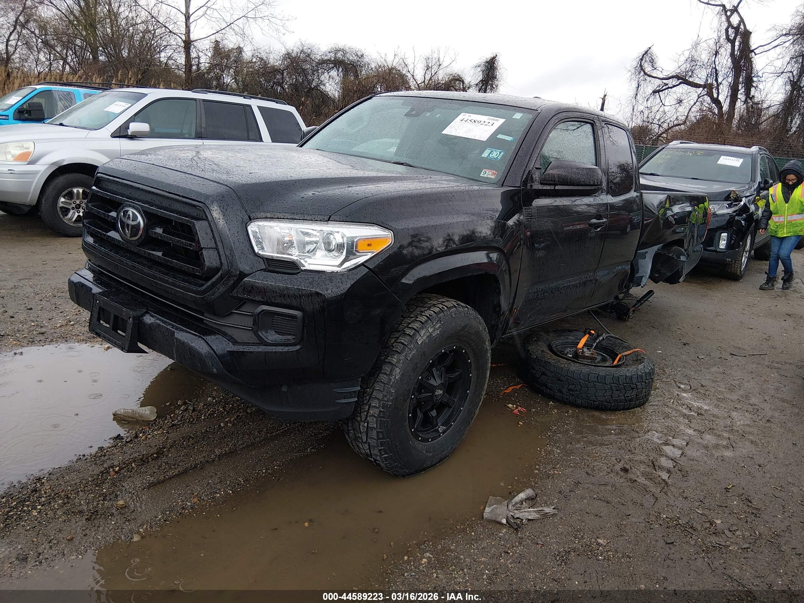 TOYOTA TACOMA image 2