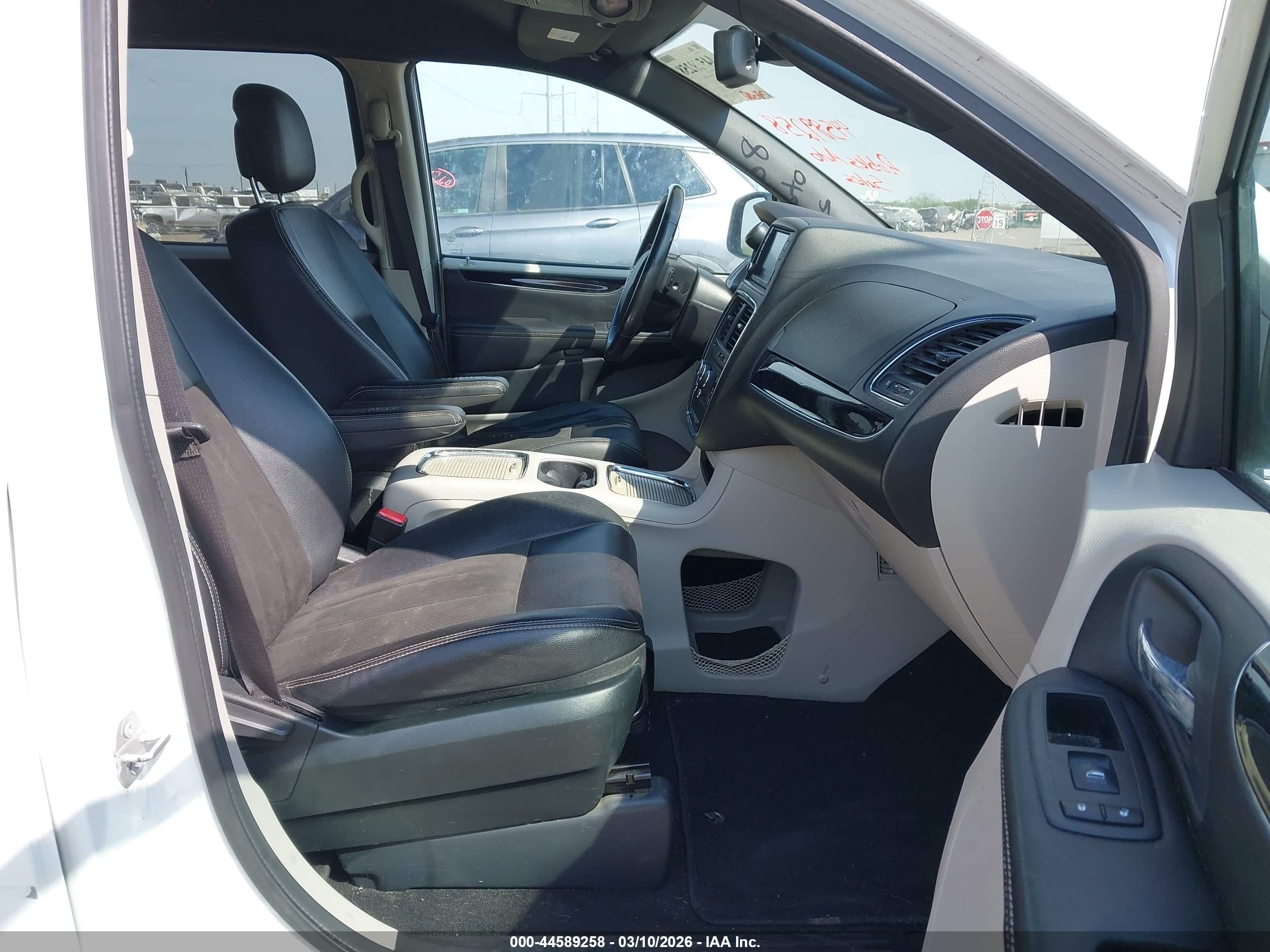 DODGE GRAND image 5