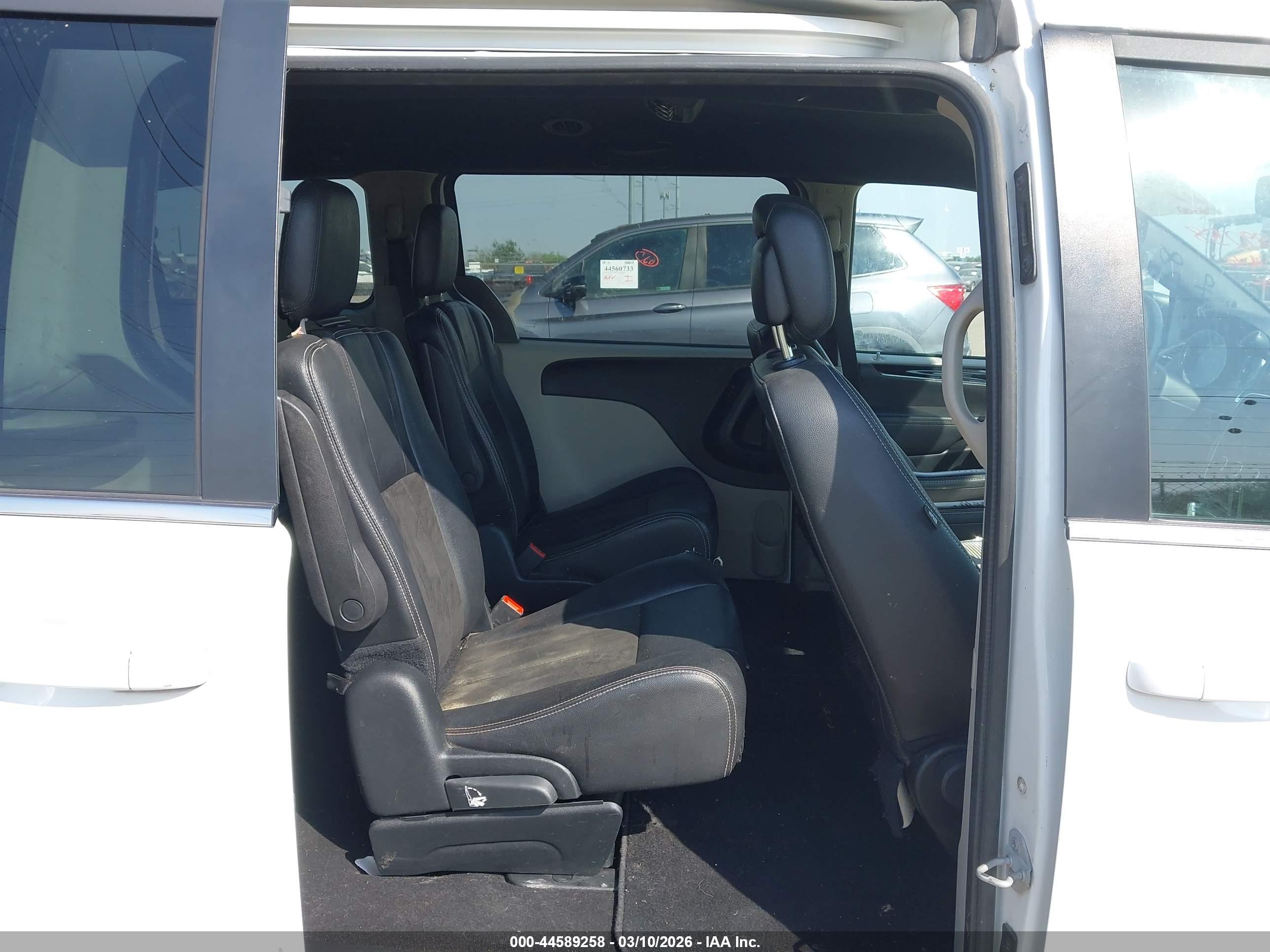 DODGE GRAND image 8