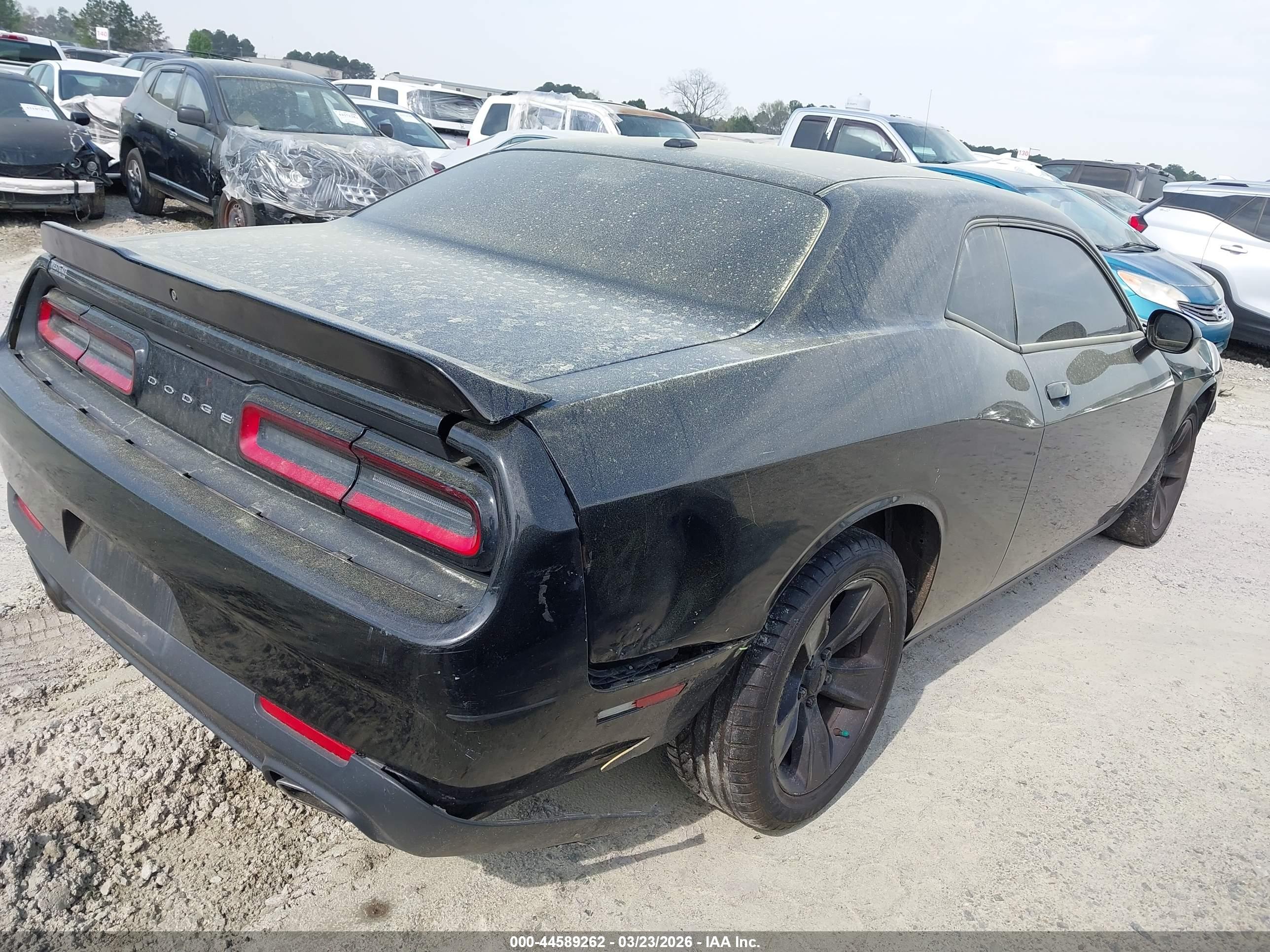 DODGE CHALLENGER image 4