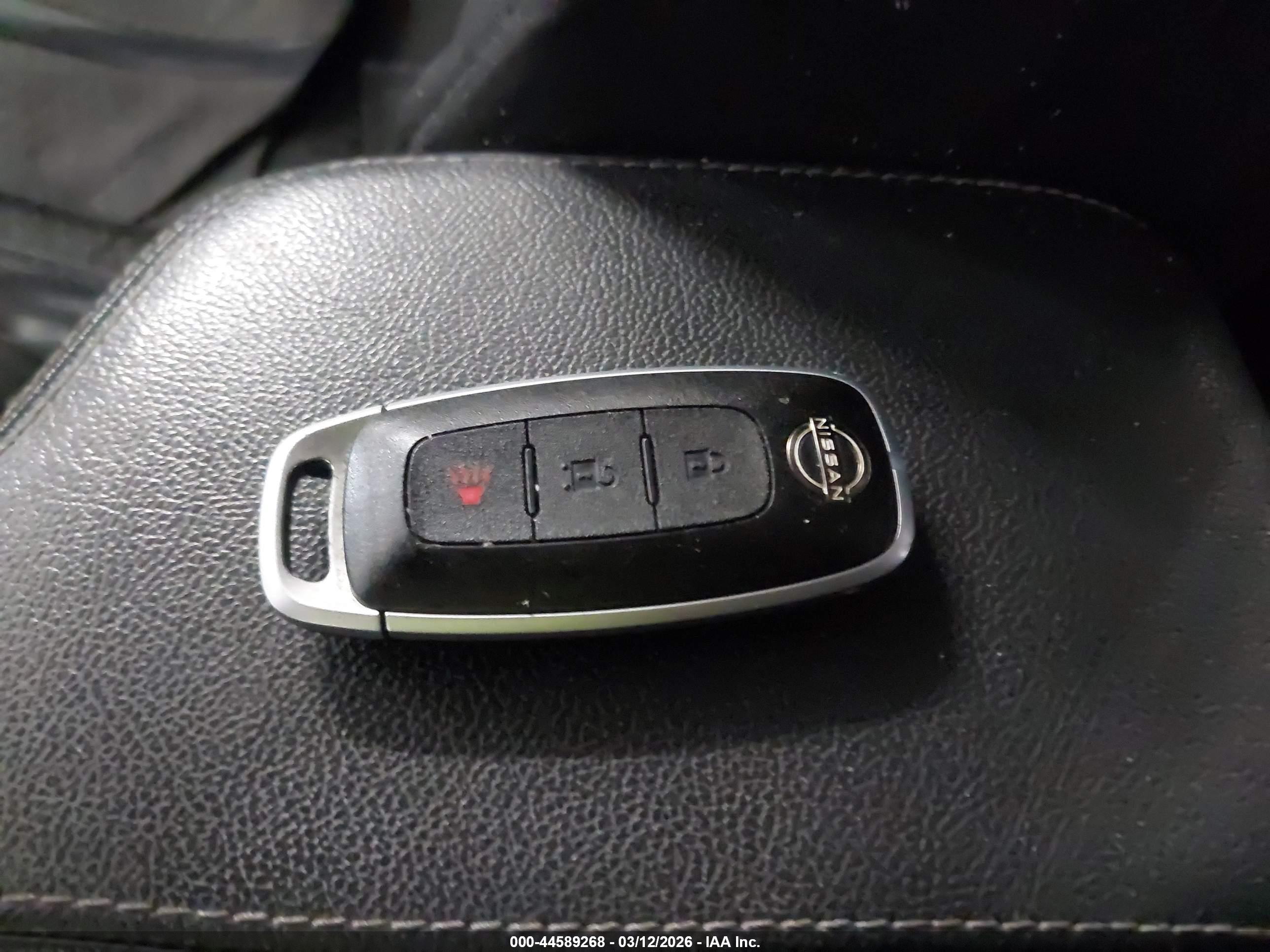 NISSAN KICKS image 11