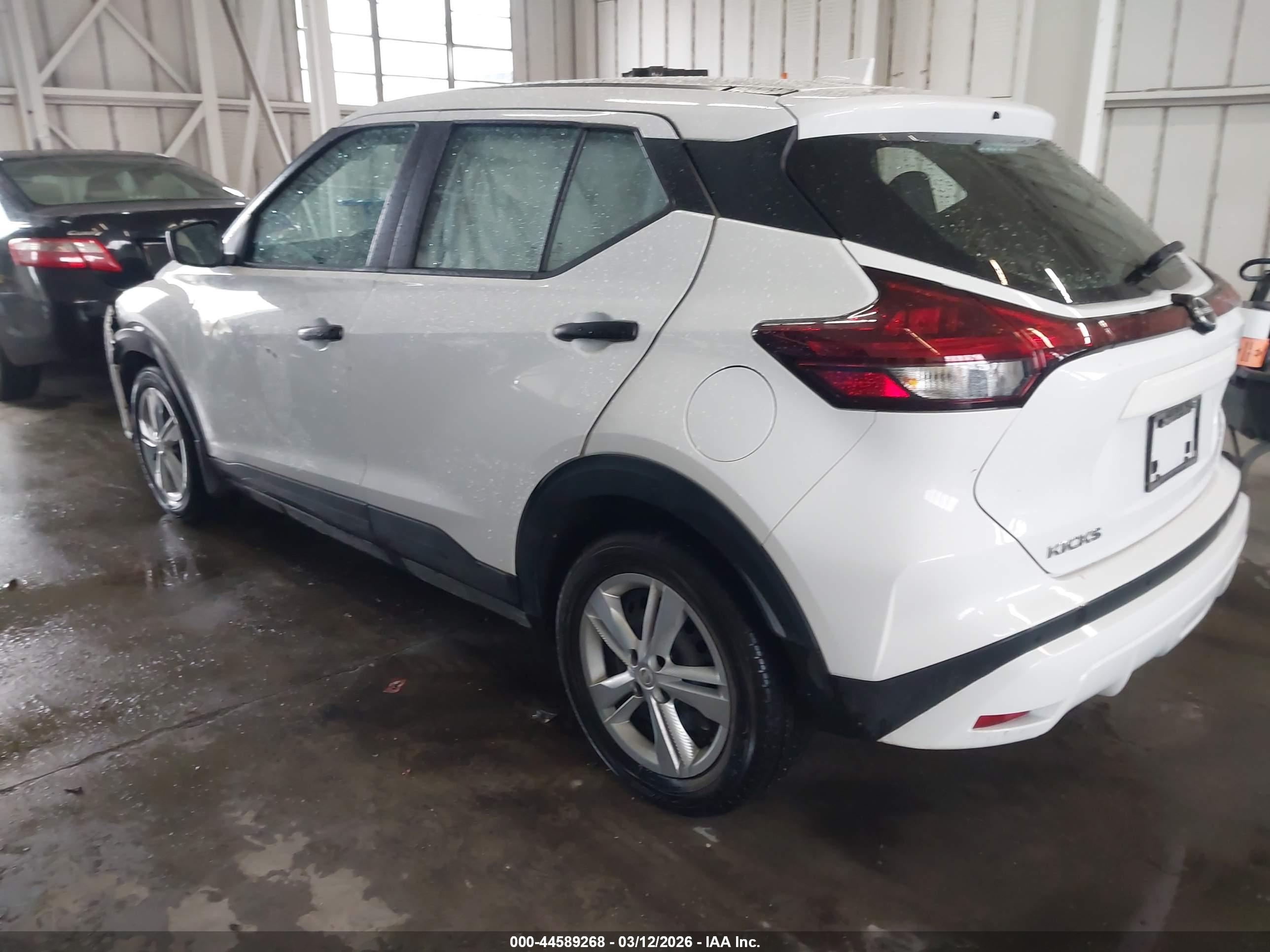 NISSAN KICKS image 3