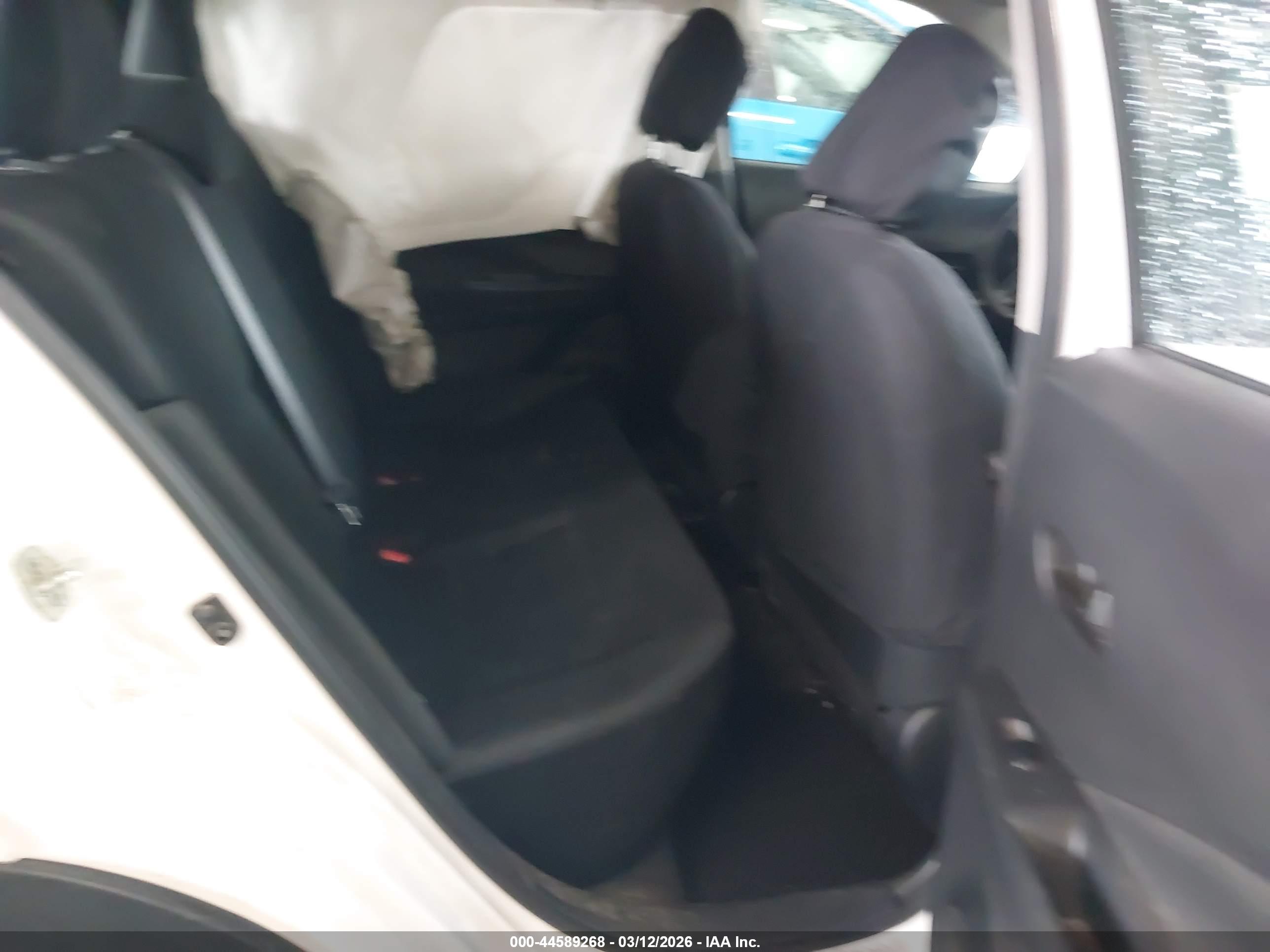 NISSAN KICKS image 8