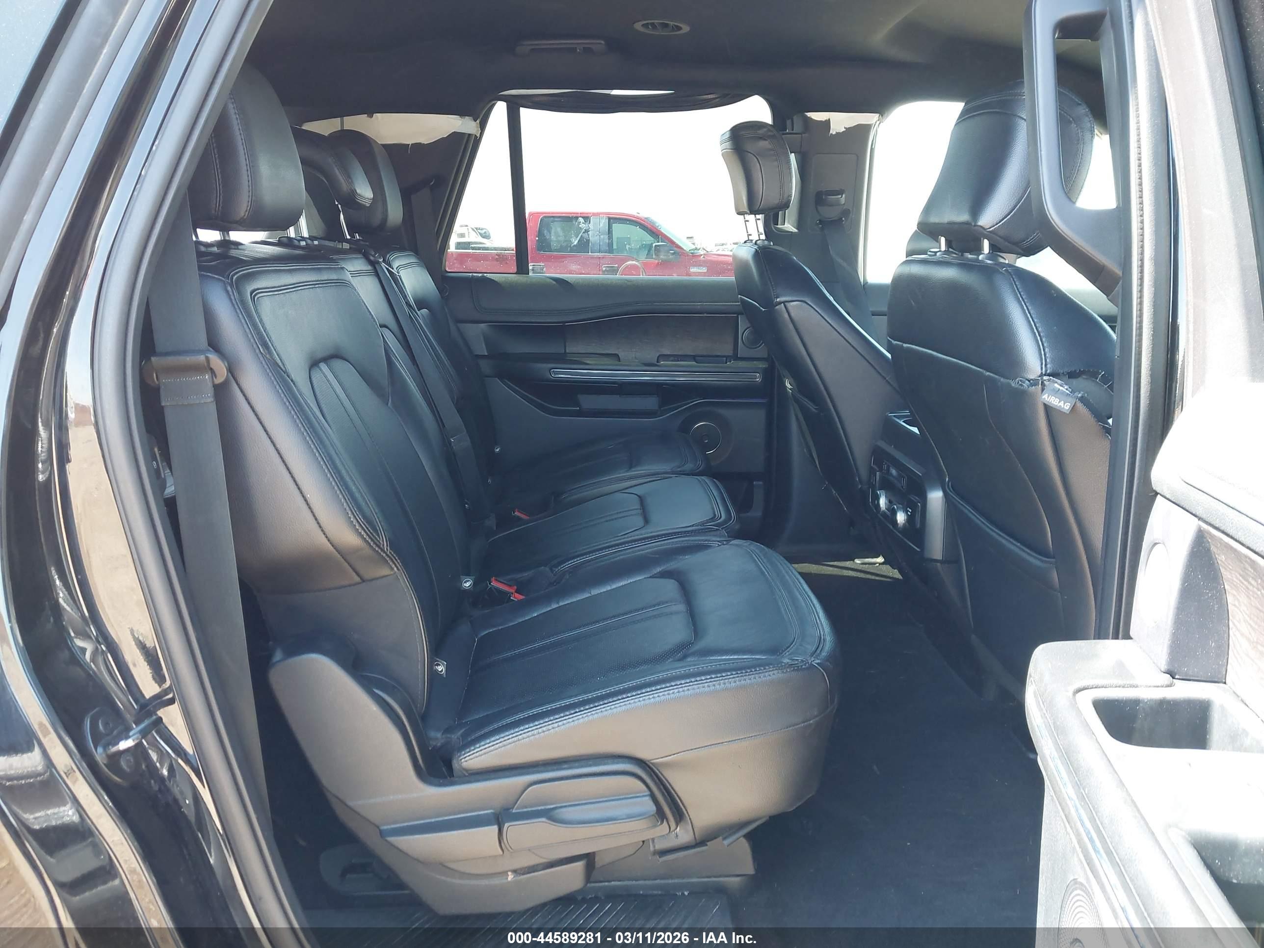 FORD EXPEDITION image 8