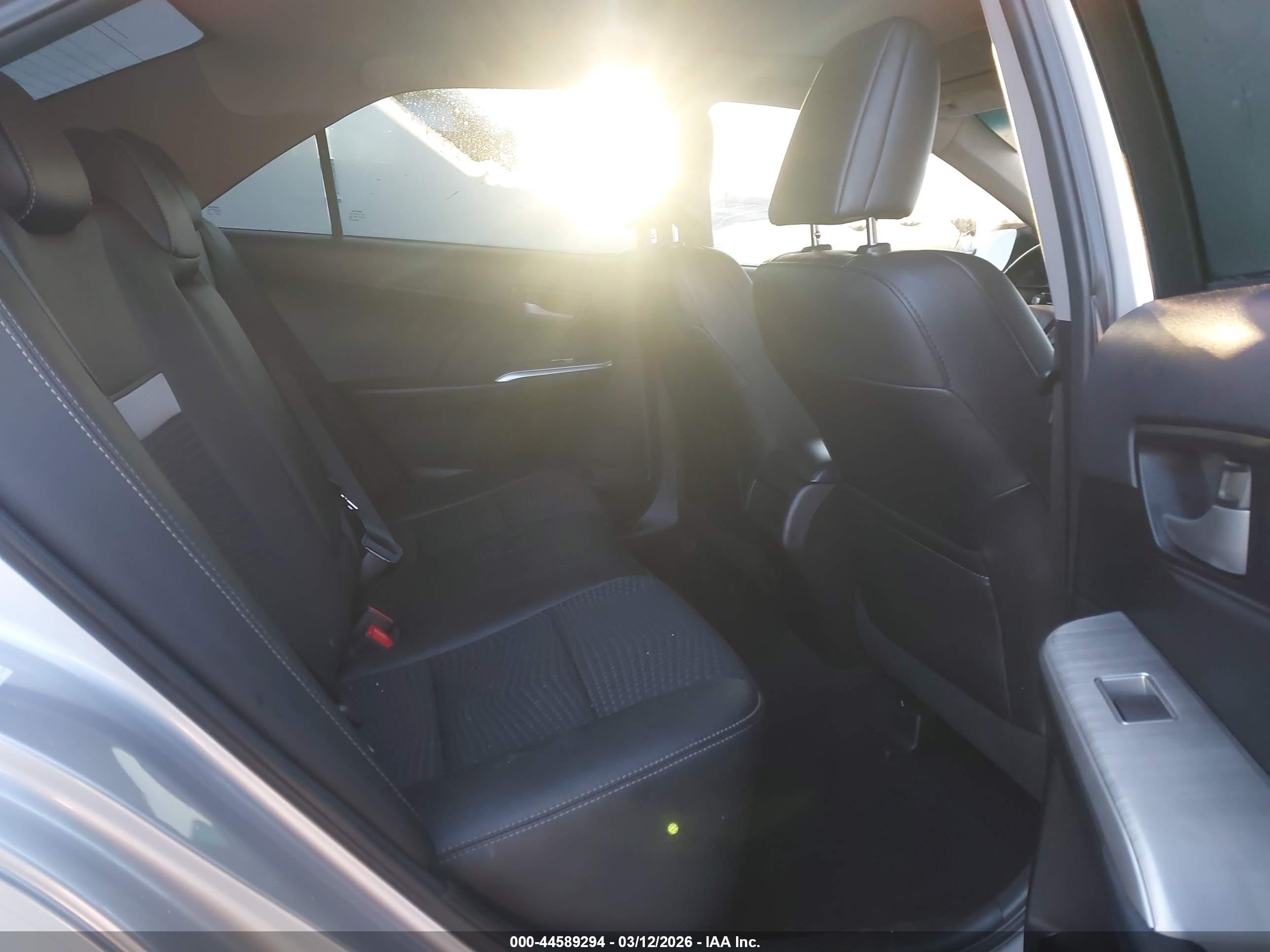 TOYOTA CAMRY image 8