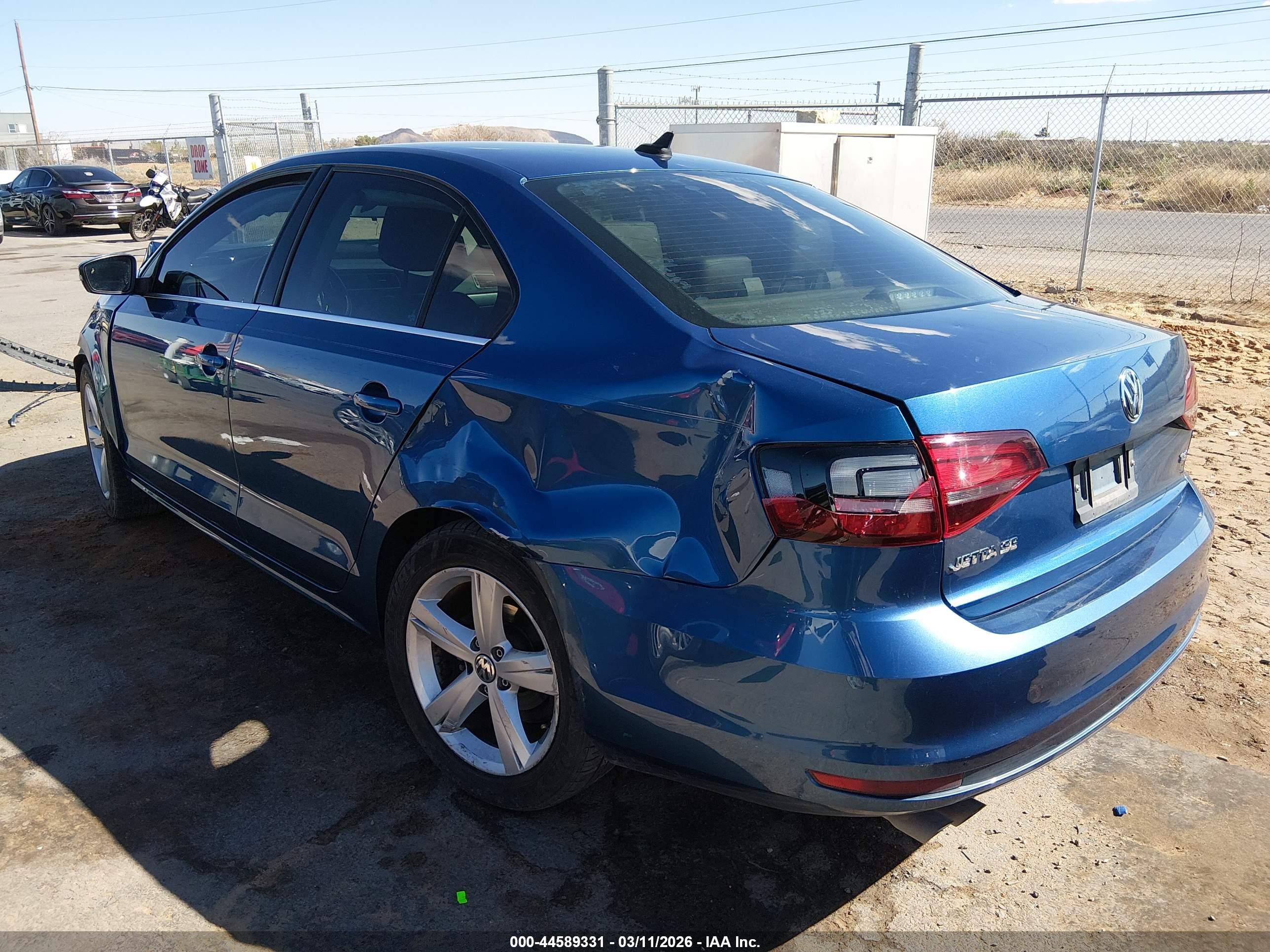 VOLKSWAGEN JETTA image 3