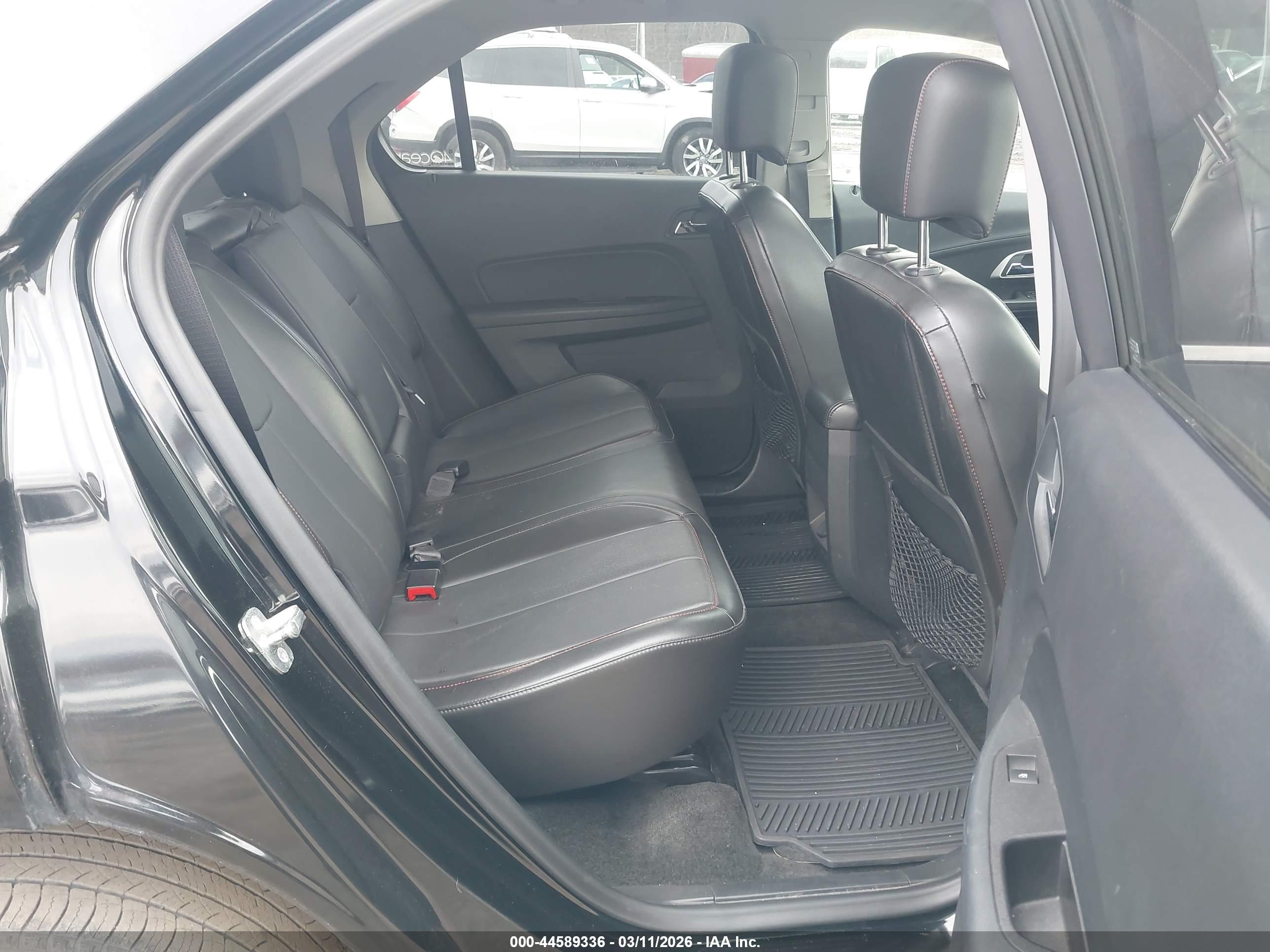 CHEVROLET EQUINOX image 8