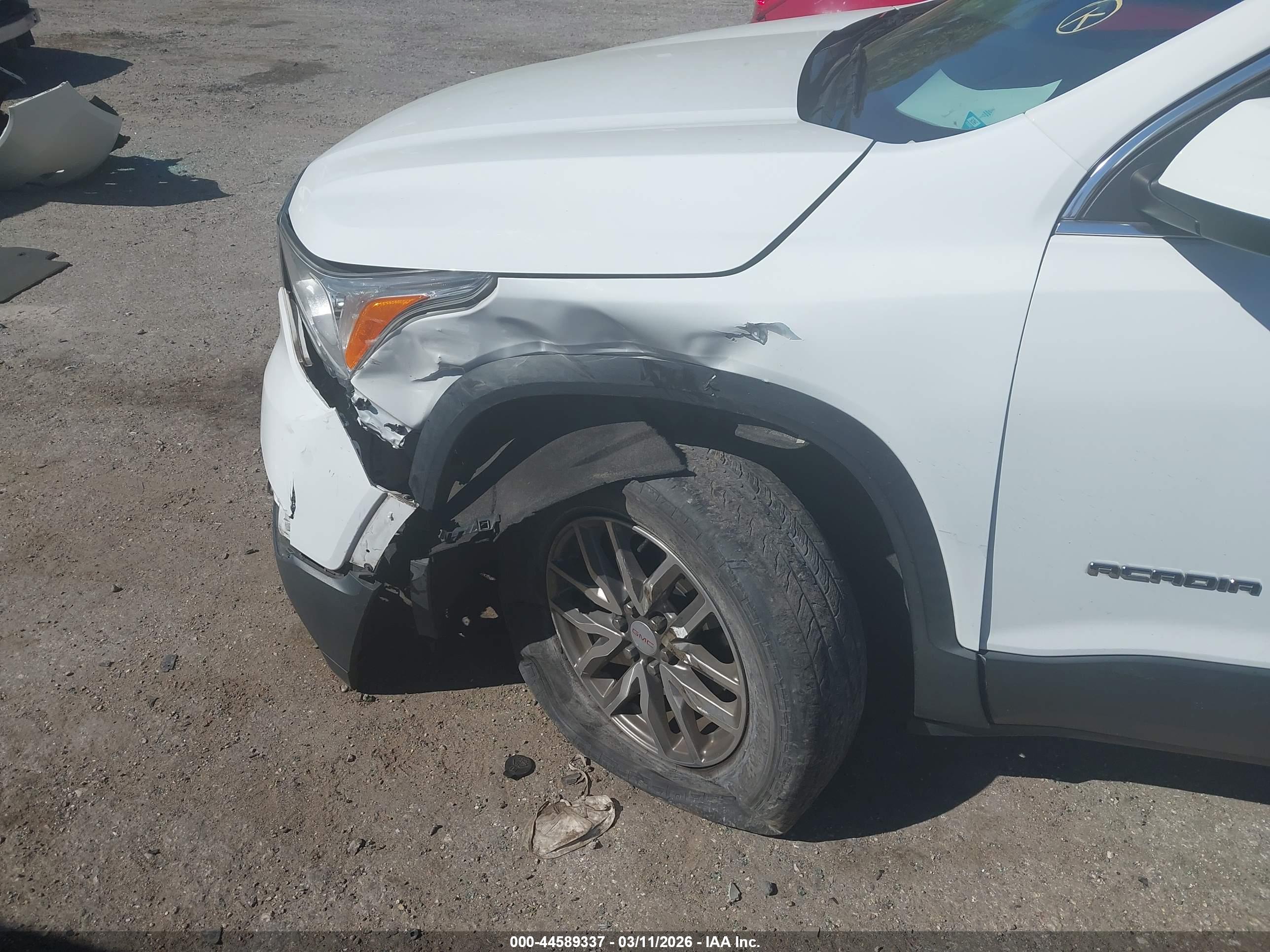 GMC ACADIA image 6
