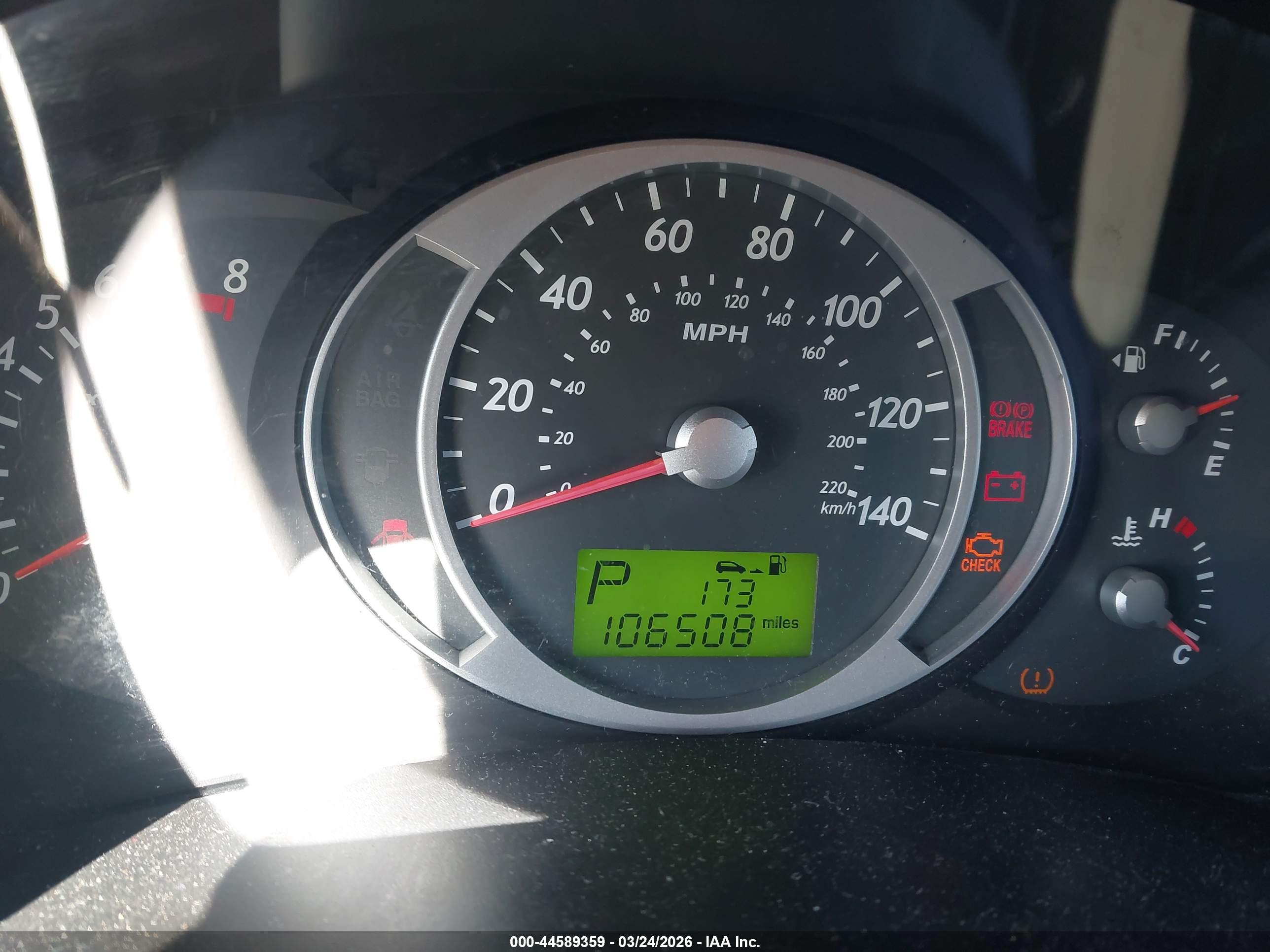 HYUNDAI TUCSON image 7