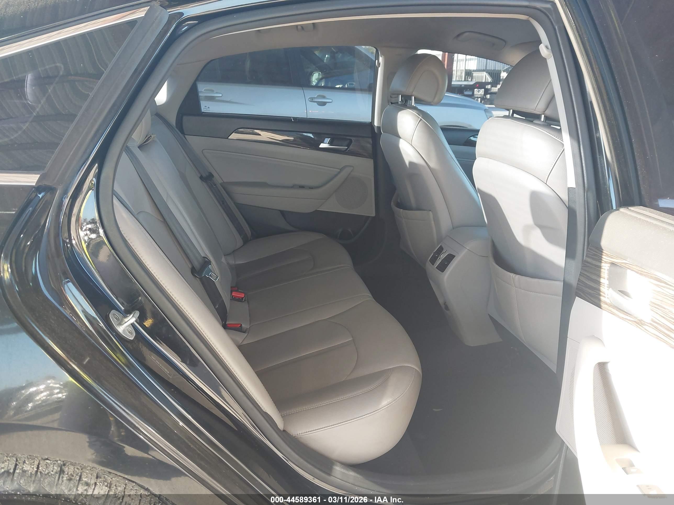 HYUNDAI SONATA image 8