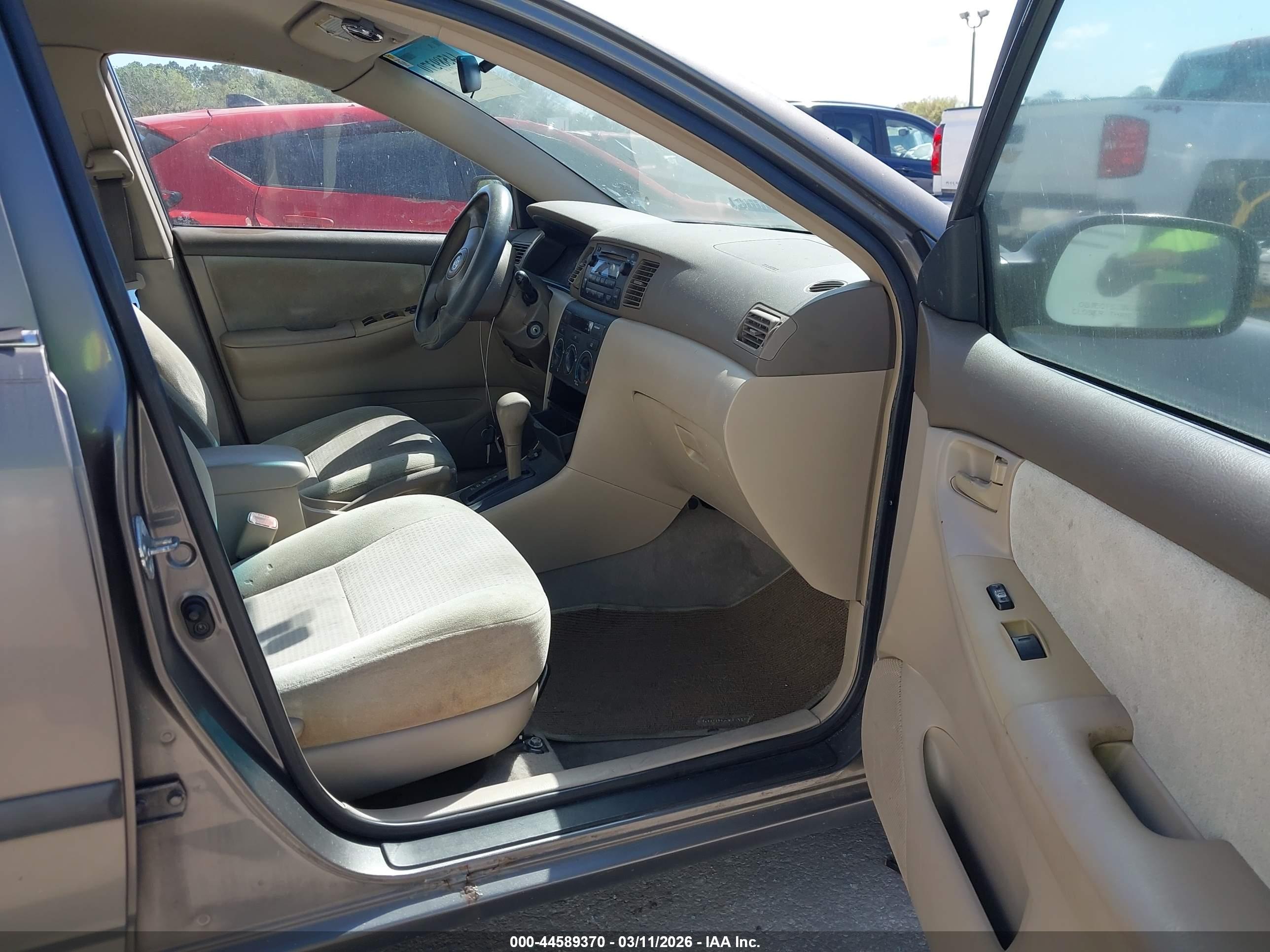 TOYOTA COROLLA image 5
