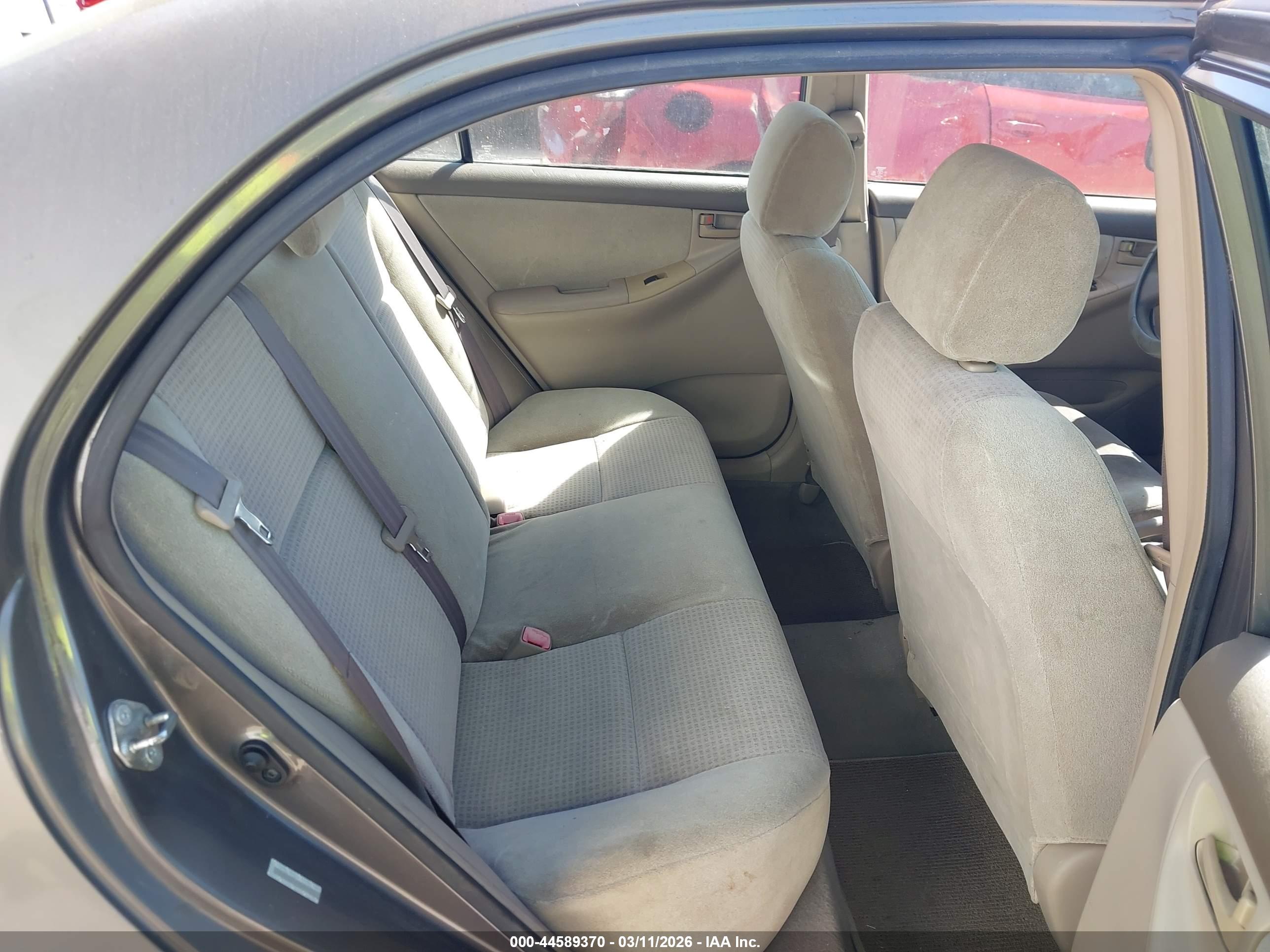 TOYOTA COROLLA image 8