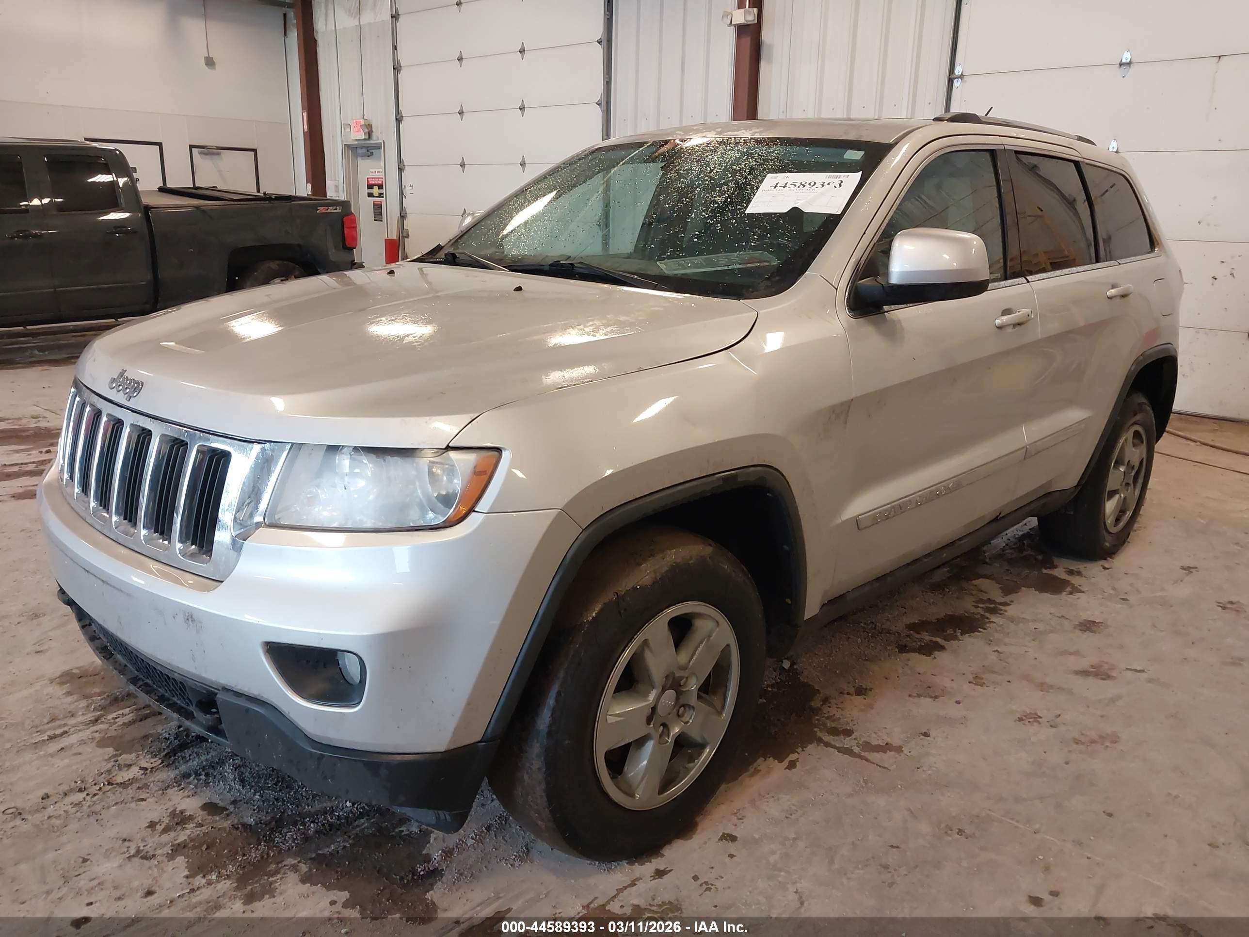 JEEP GRAND image 2