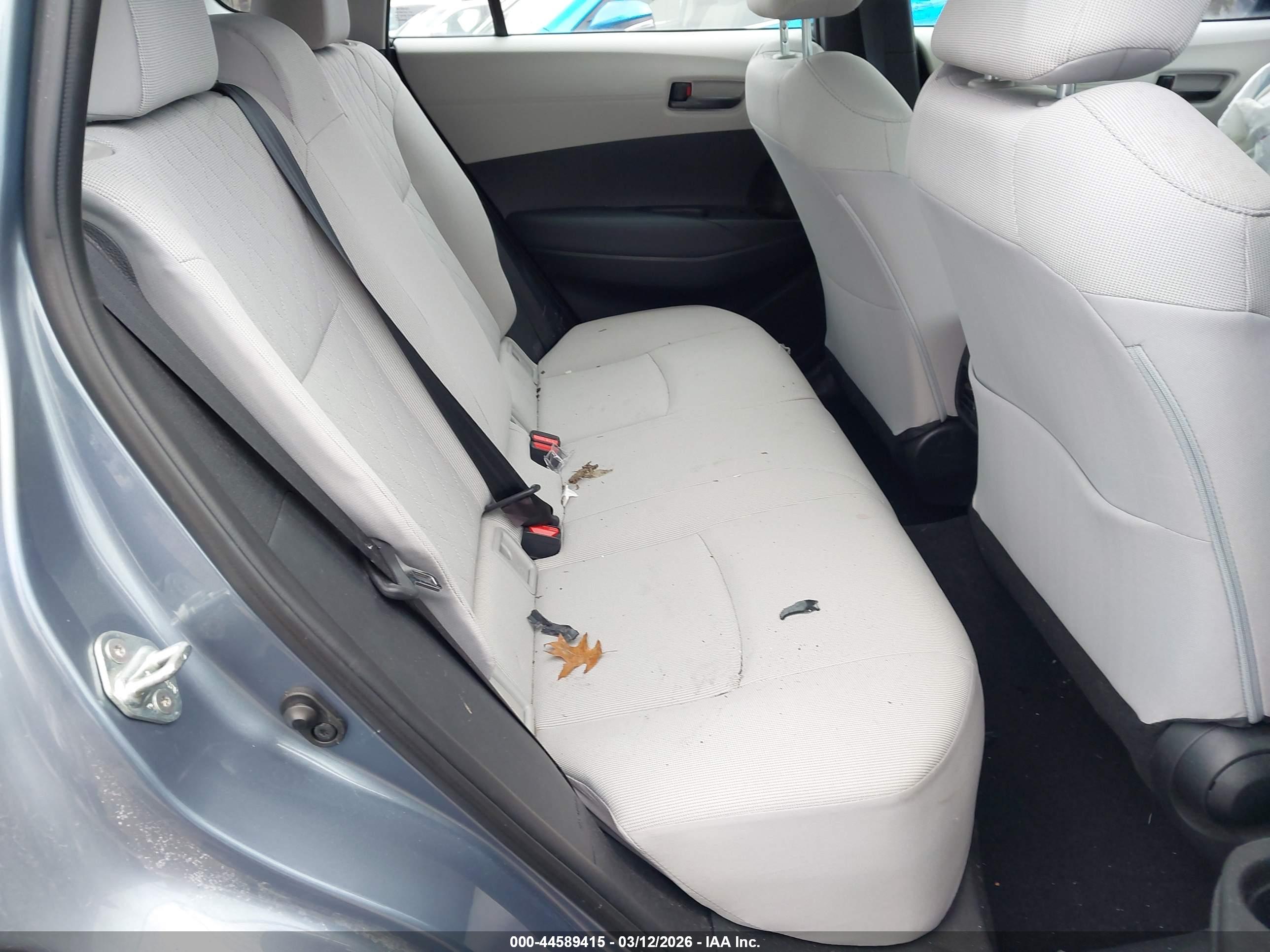 TOYOTA COROLLA image 8
