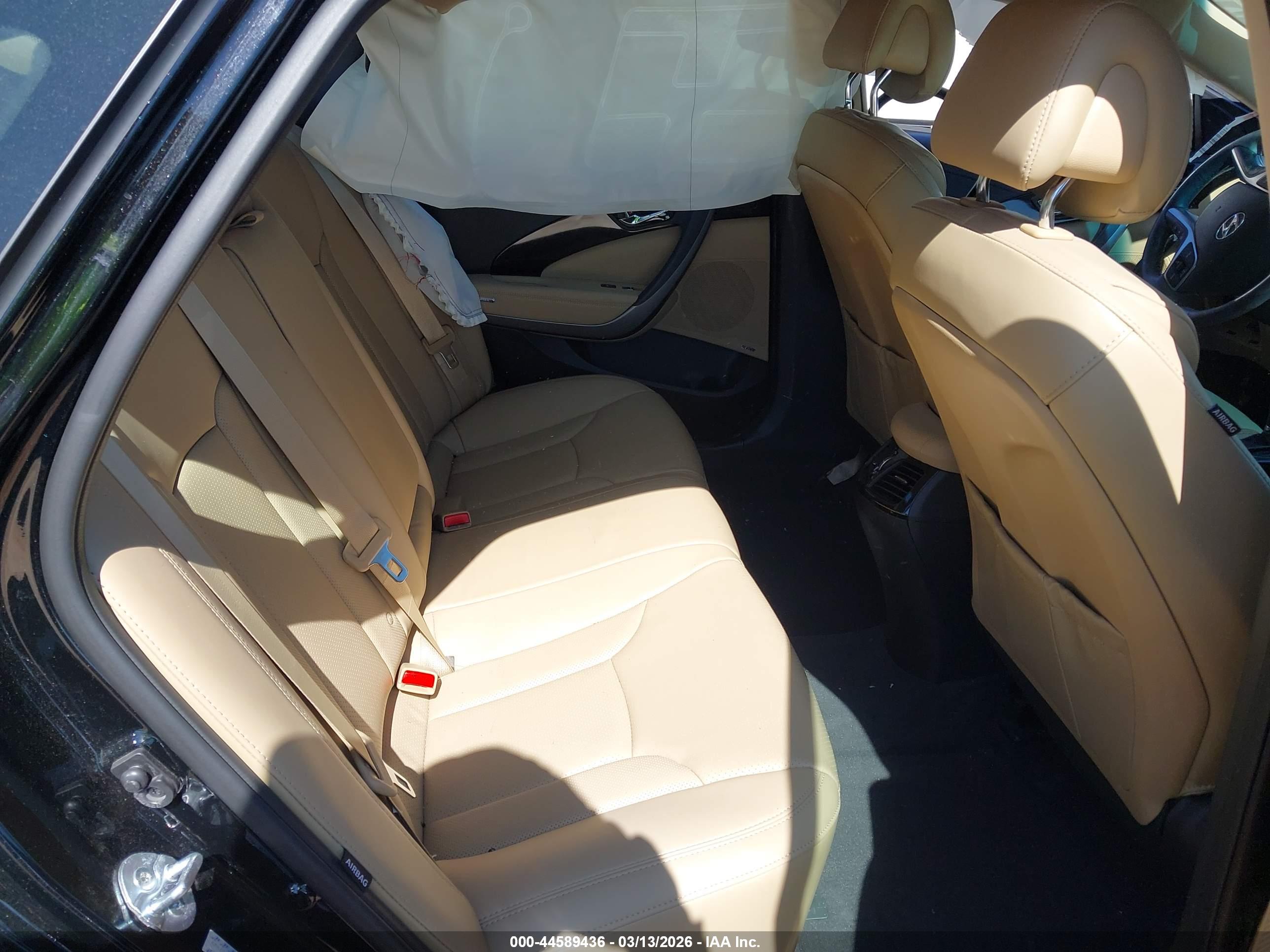 HYUNDAI AZERA image 8