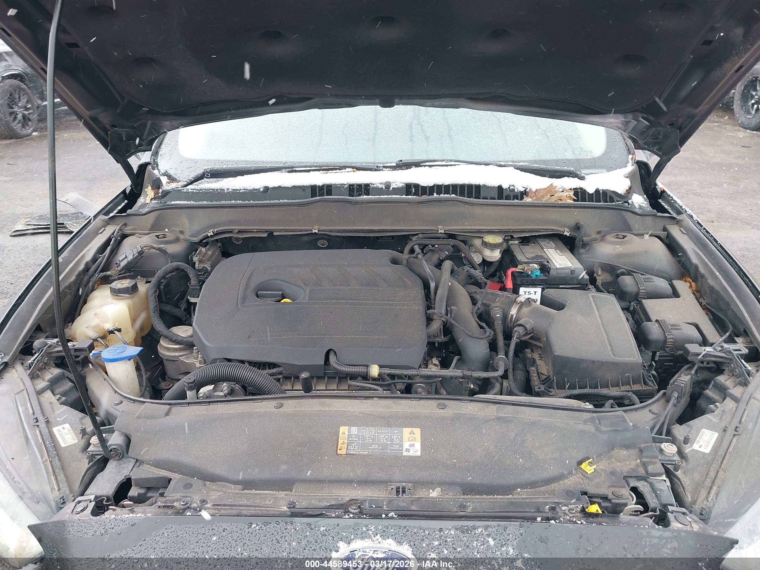 FORD FUSION image 10