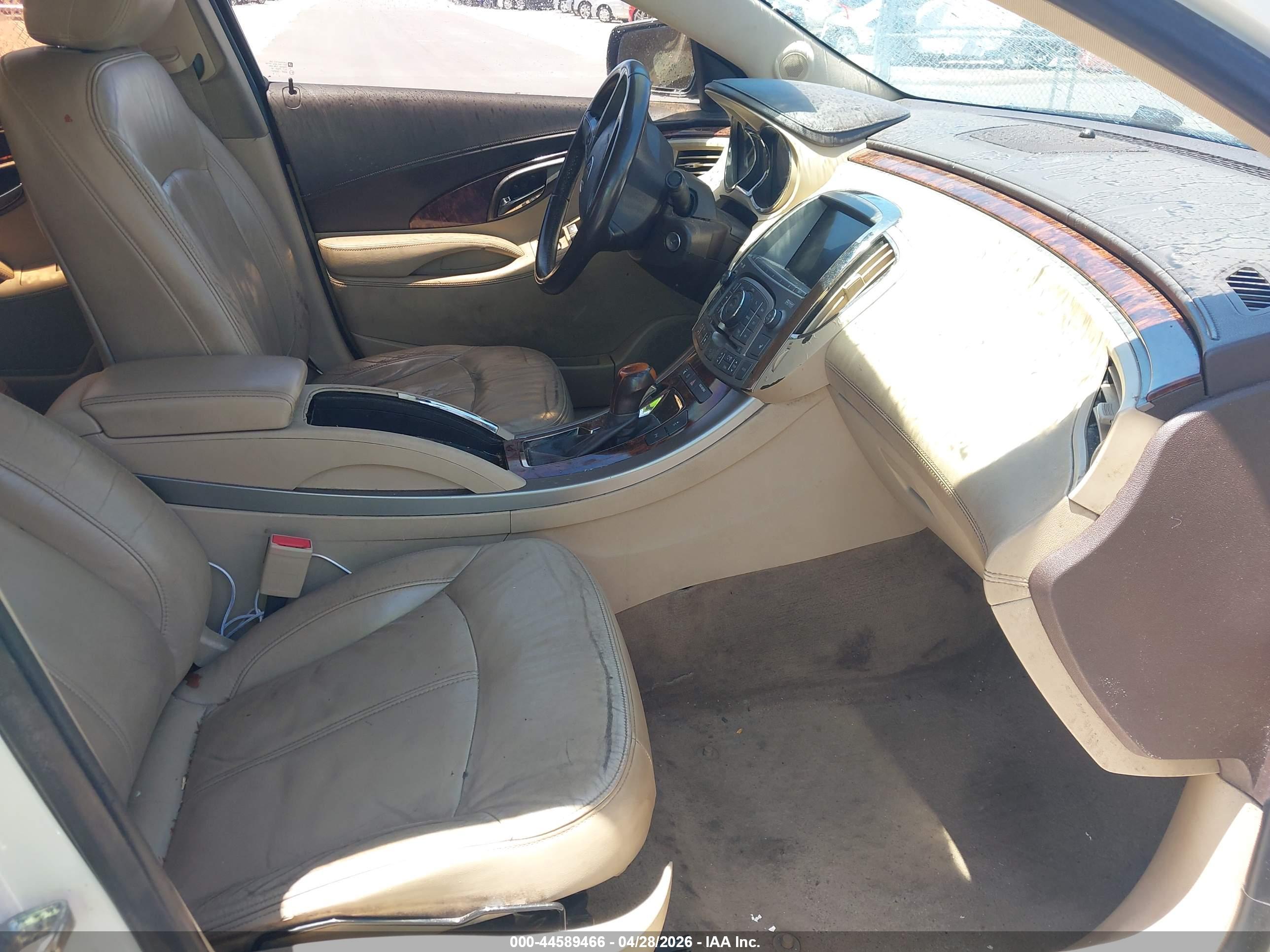 BUICK LACROSSE image 5
