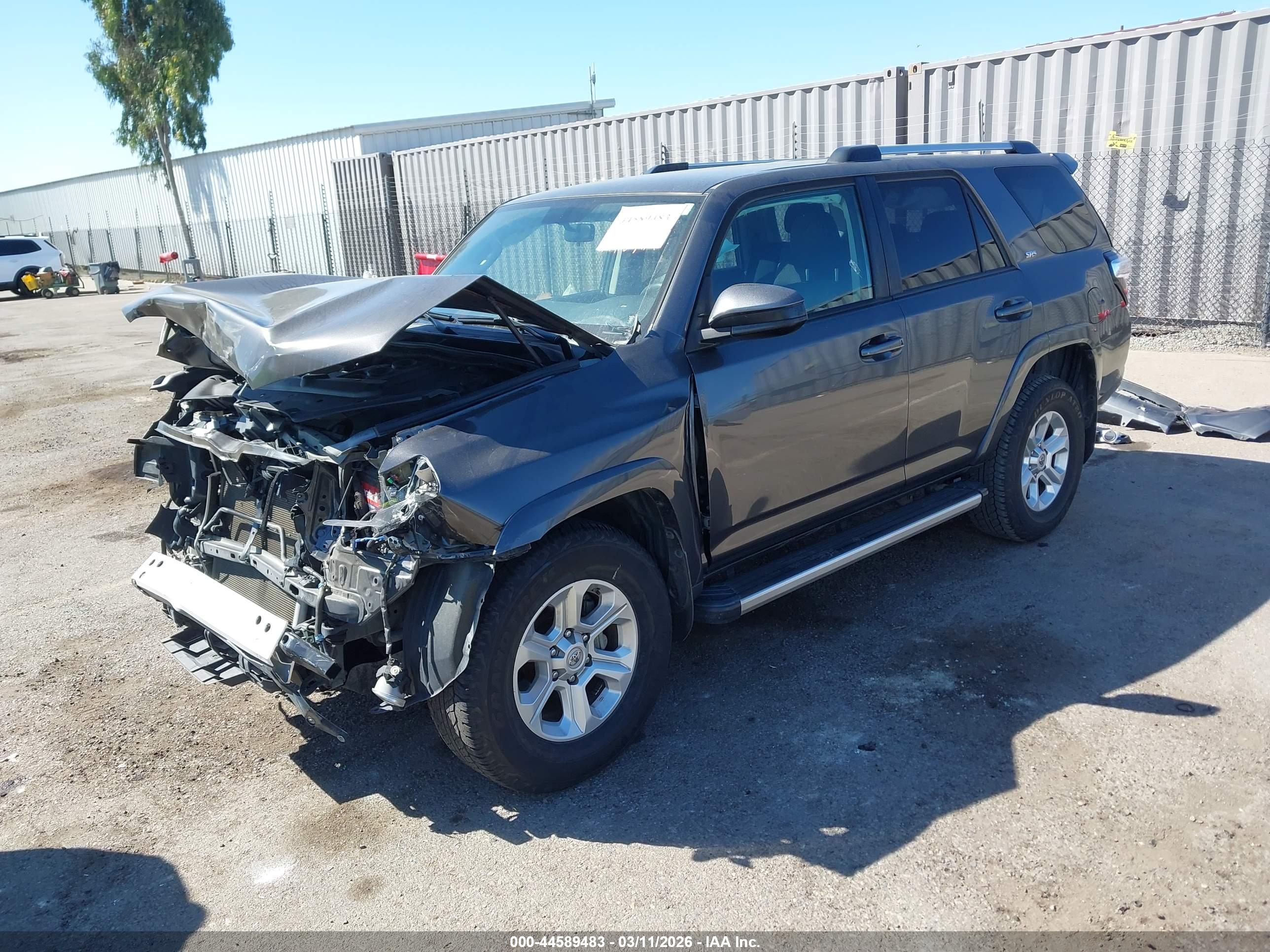 TOYOTA 4RUNNER image 2